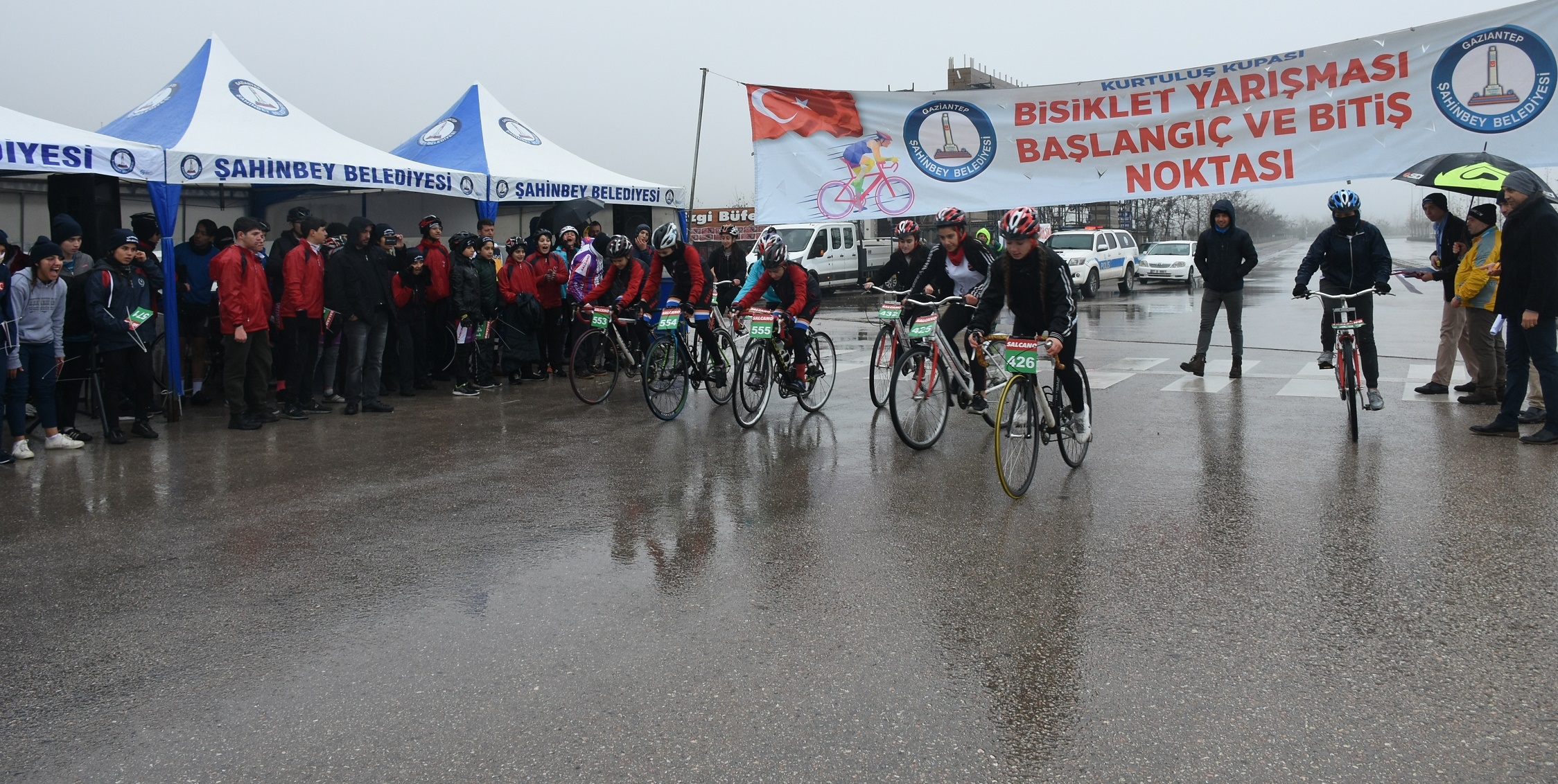 Kurtulu Kupas in Pedal evirdiler