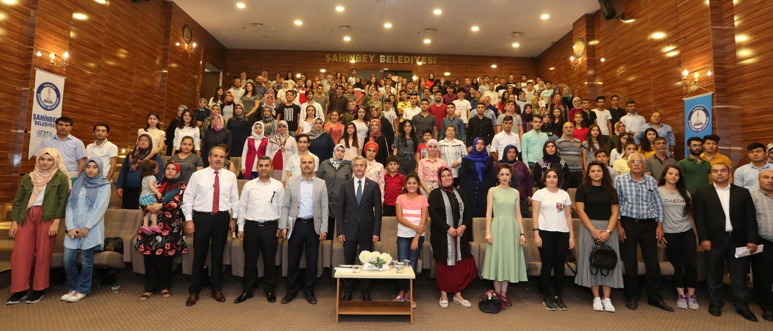 Ba�ar�l� ��rencileri Bosna Hersek �le �d�llendiriyoruz