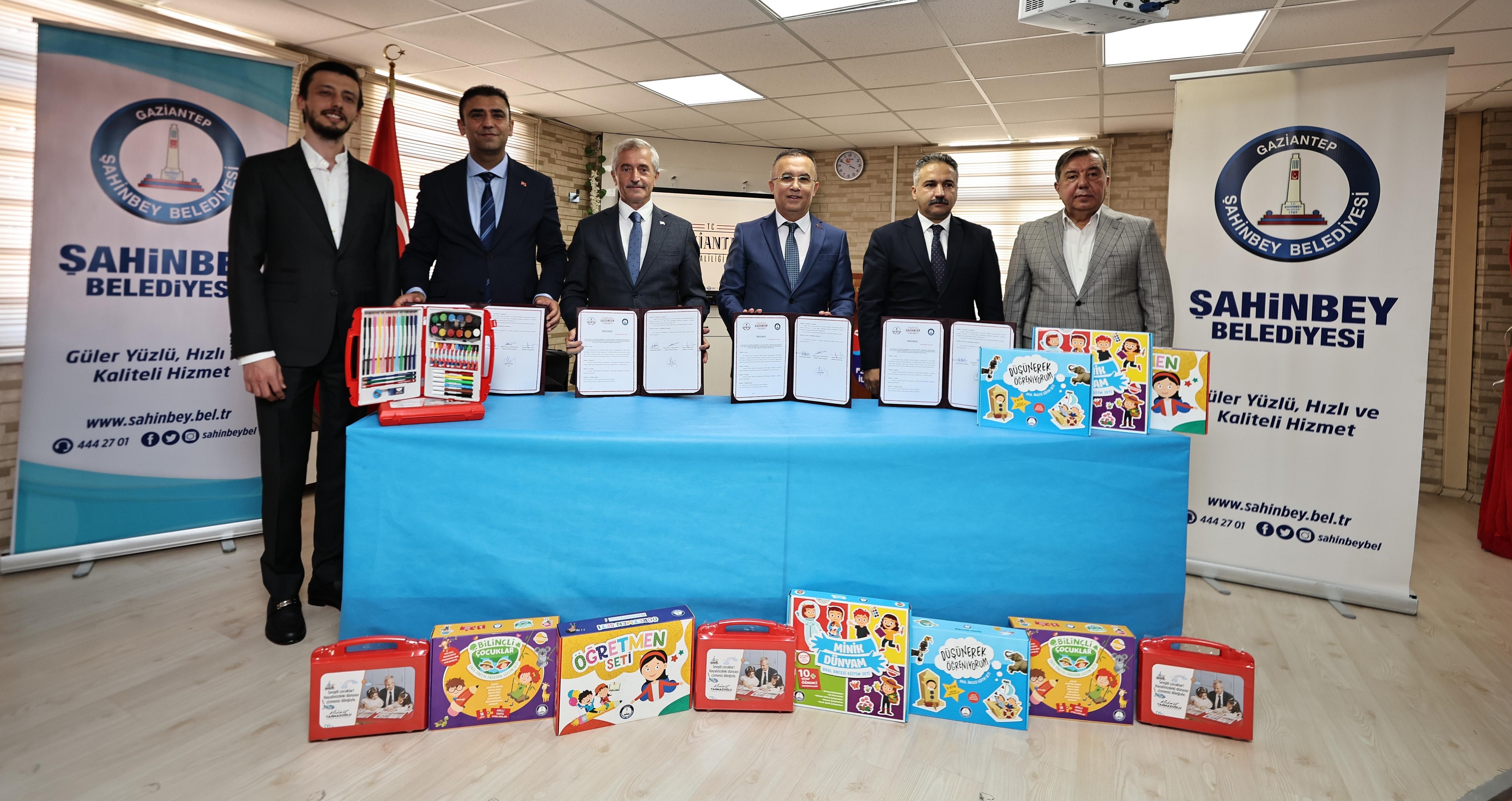 Belediyemizden rencilere Boyama Ve Eitim Seti