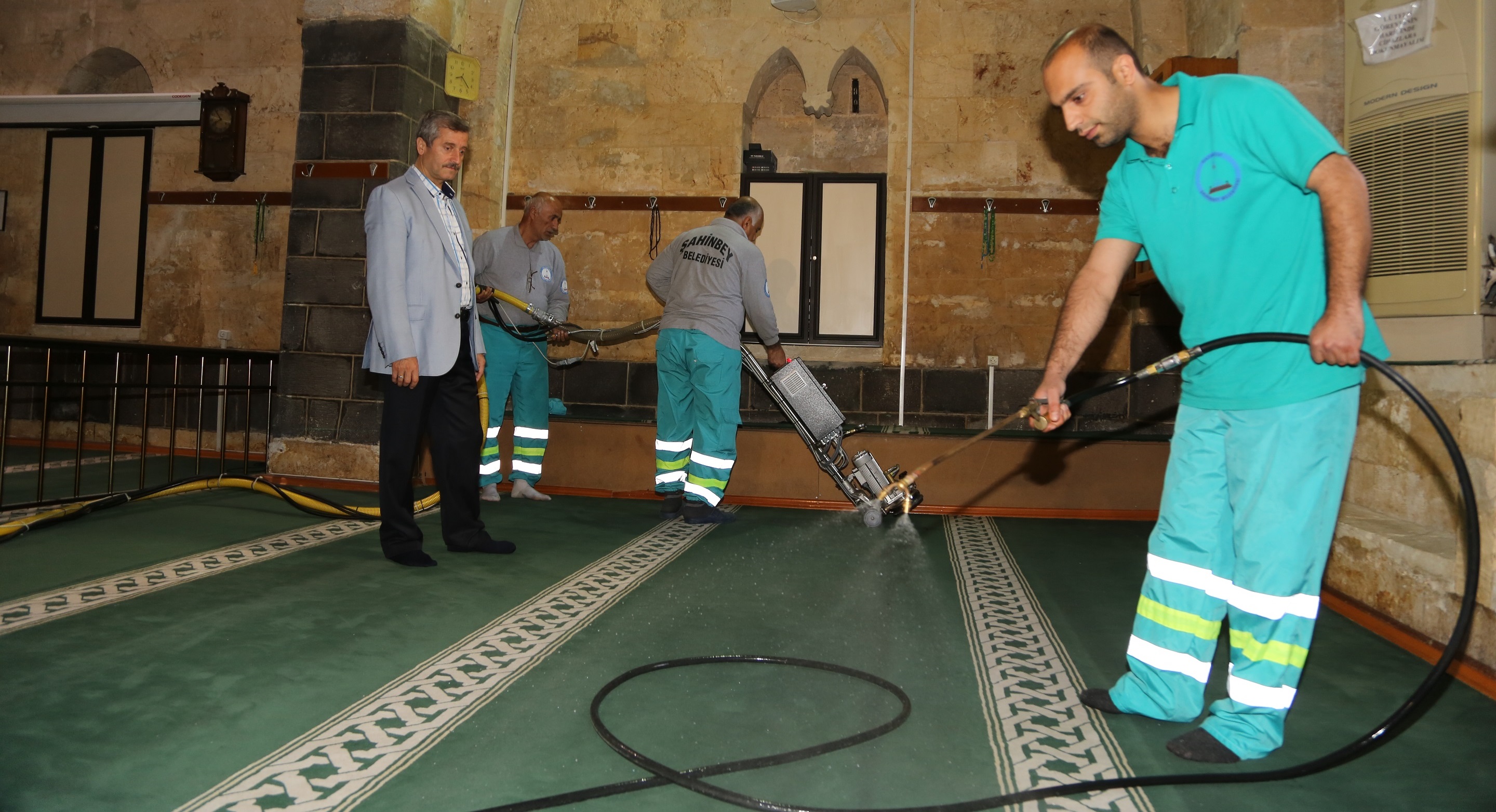 Ba�kan Tahmazo�lu, Camiler Ve Din G�revlileri Haftas�n� Kutlad�