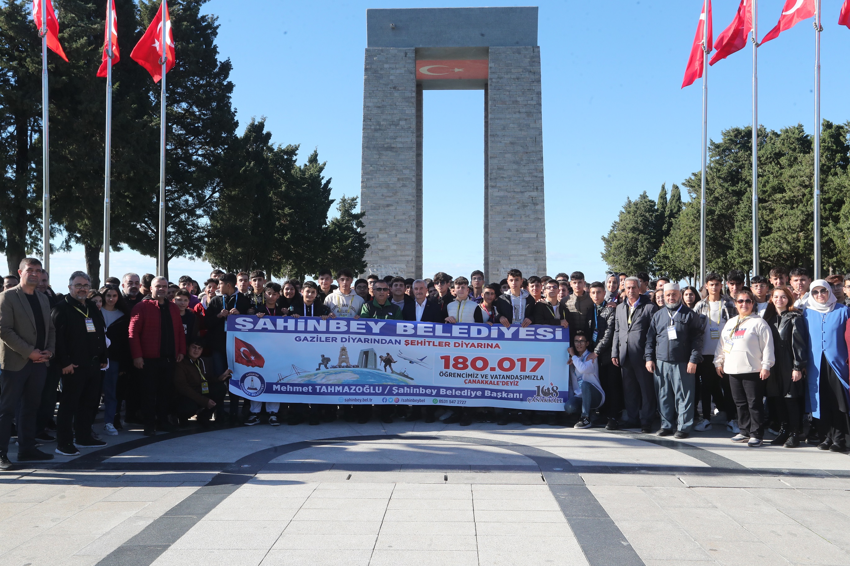 180.017 Gazi Torunu Özel Uçakla Şehit Topraklarını Ziyaret Etti 