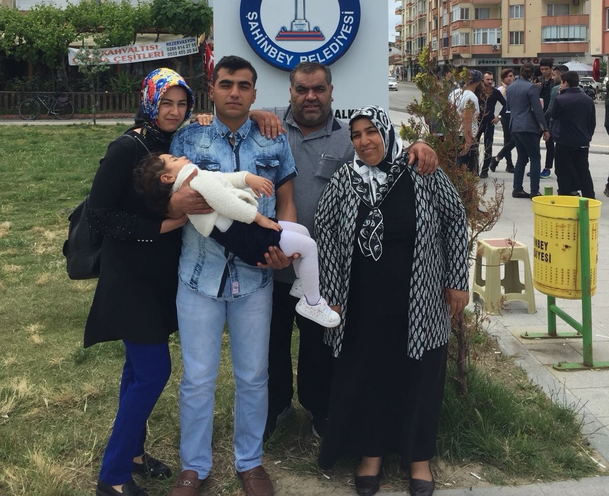 Bakanmzdan Mehmetiimize Srpriz Anneler Gn Hediyesi