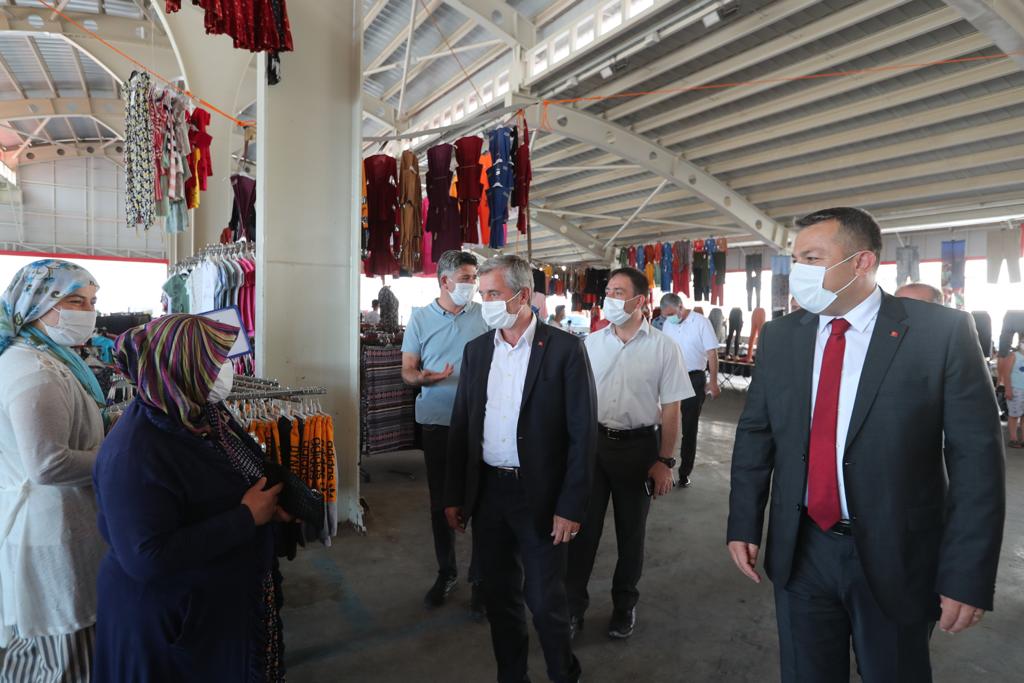 ahinbeyde Salk in, Hepimiz in Denetimi