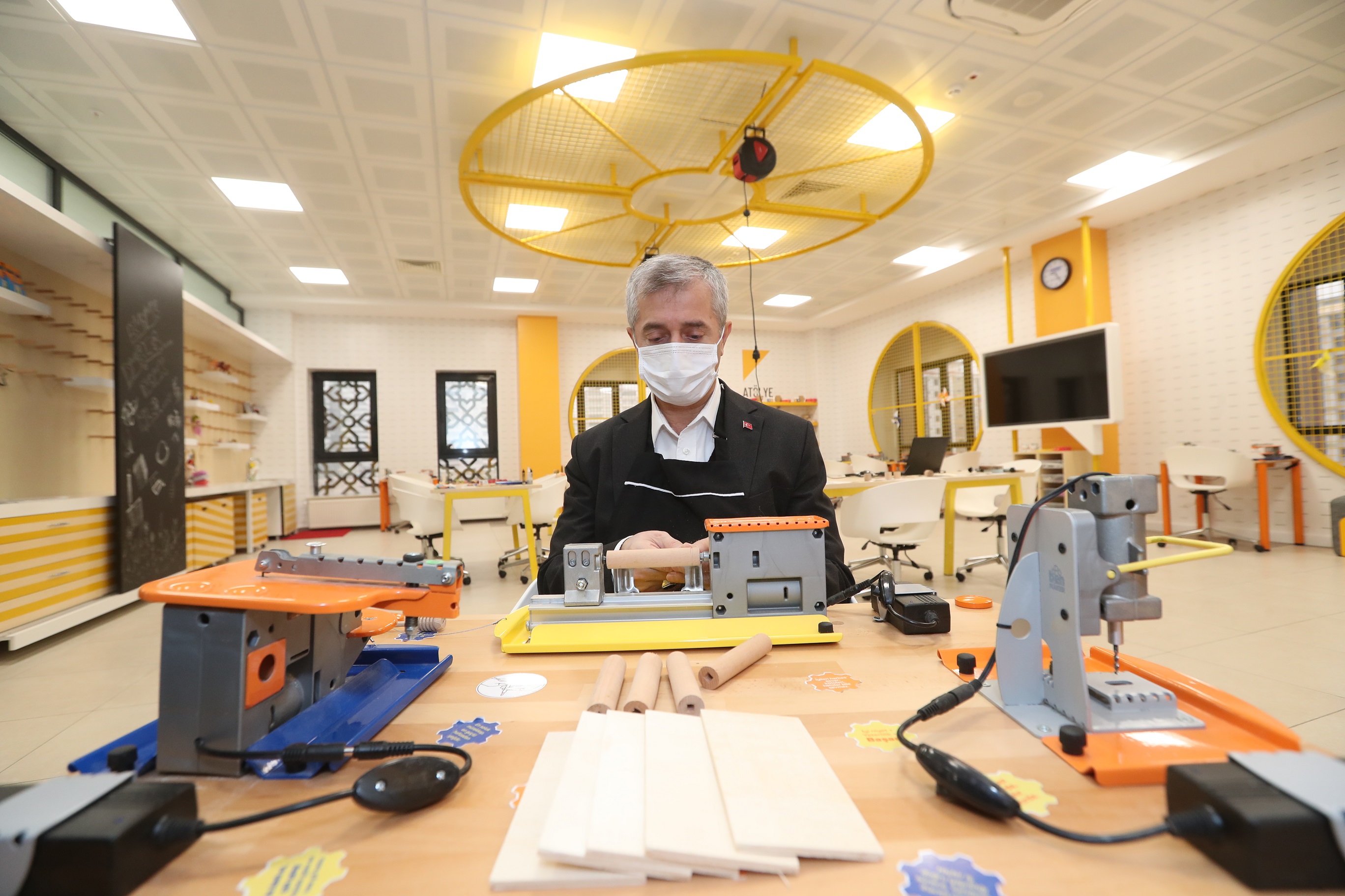 Ba�kan�m�z "��retmenlerimizin Ve ��rencilerimizin Teknolojiye Ula��m�n� Kolayla�t�rd�k"