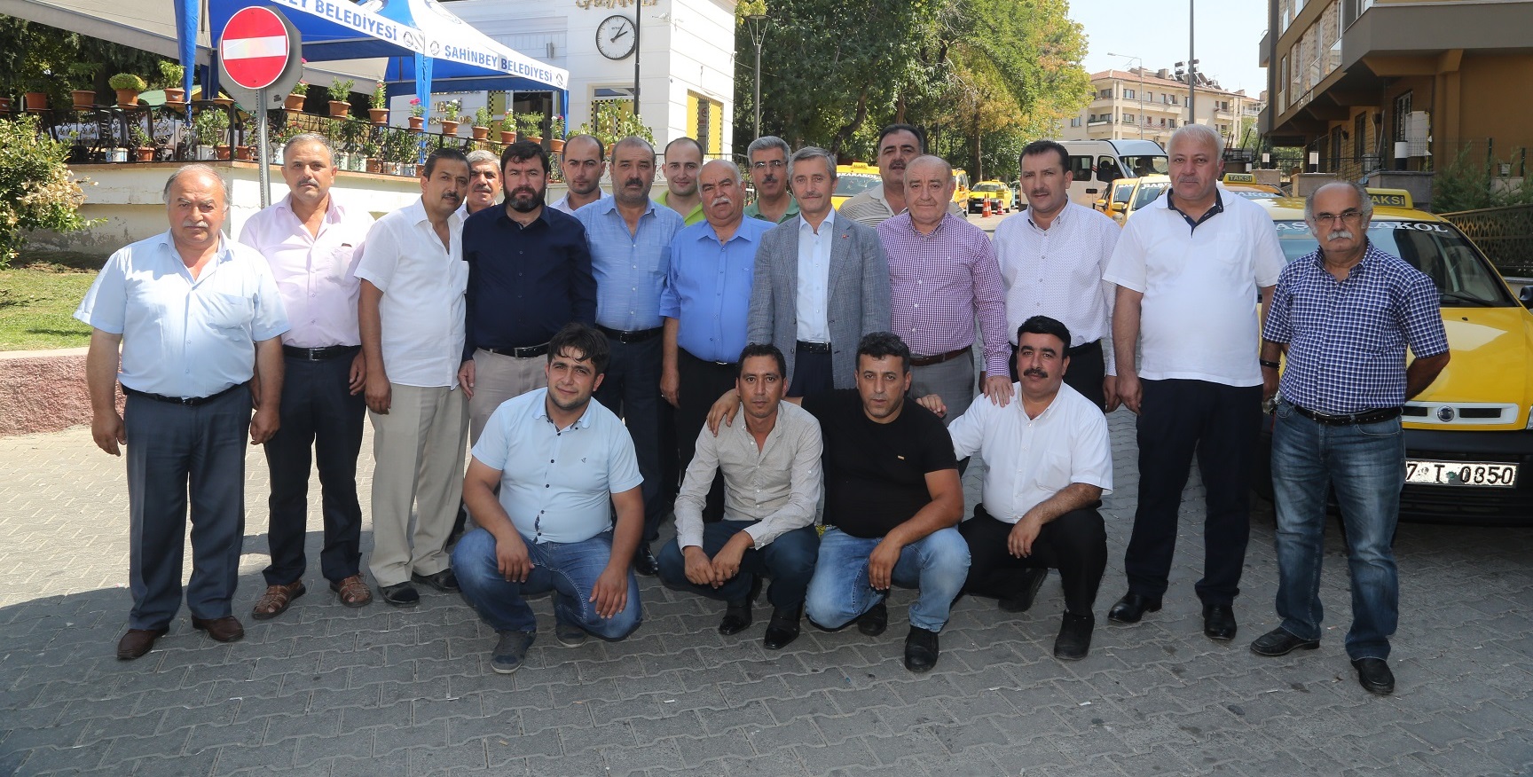 Ba�kan Tahmazo�lu�ndan Taksicilere Ziyaret