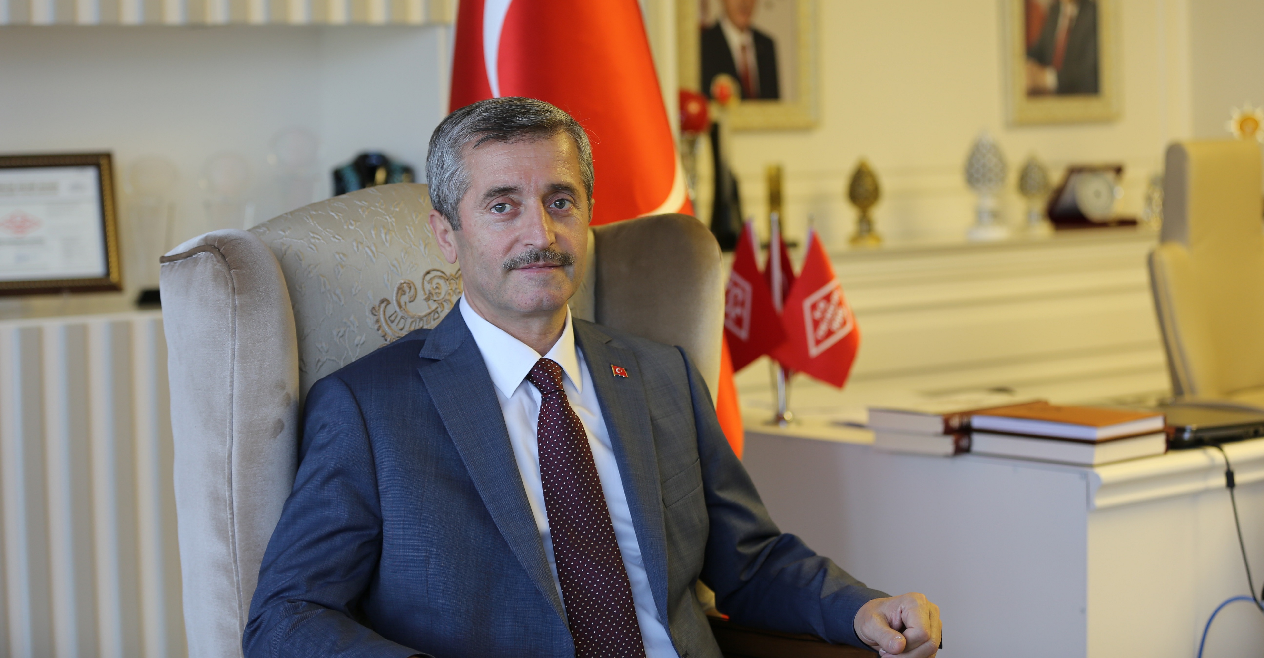 Ba�kan Tahmazo�lu�ndan 1 May�s ���i Bayram� Mesaj�