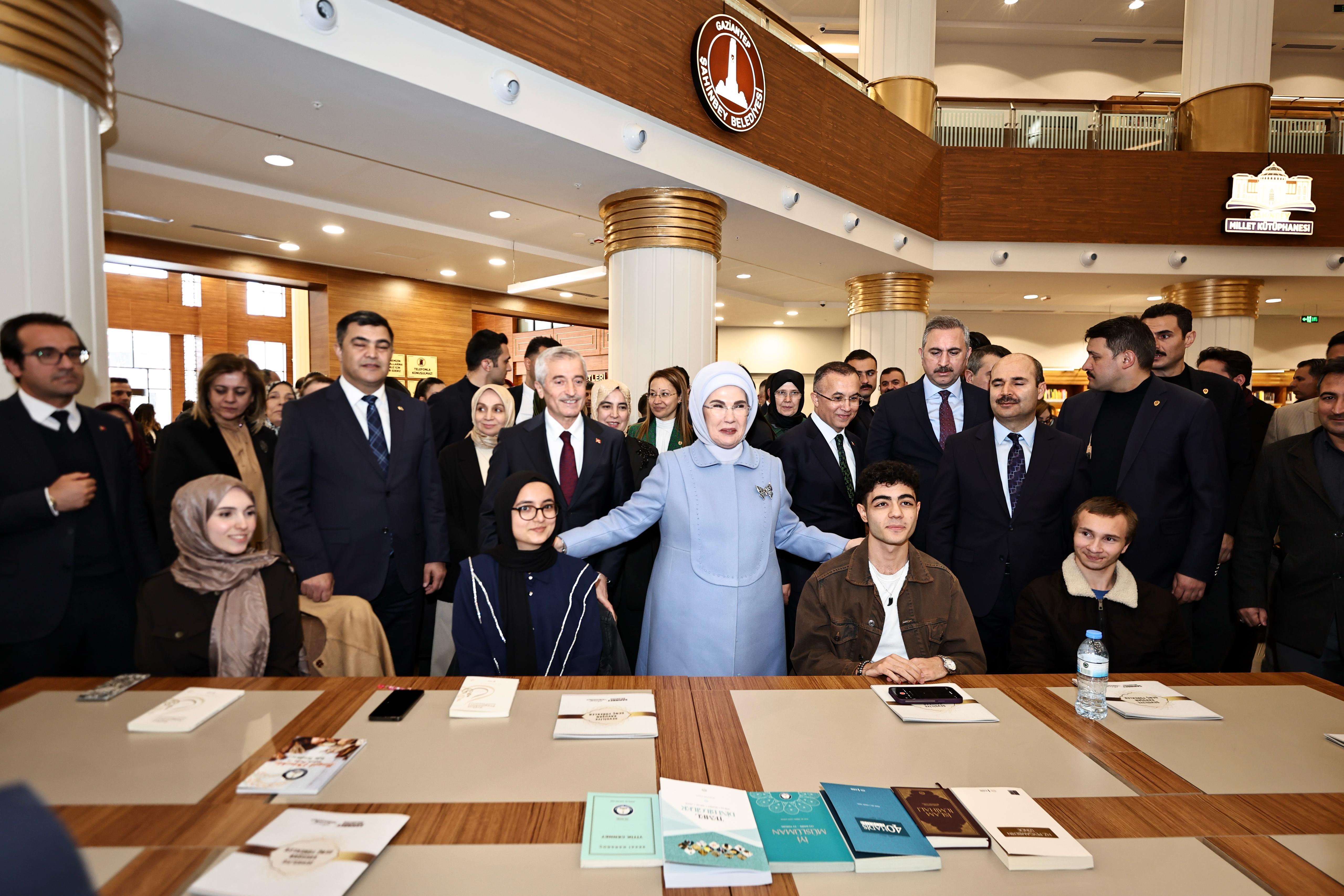 ahinbey Millet Ktphanesi Emine Erdoan Arlad