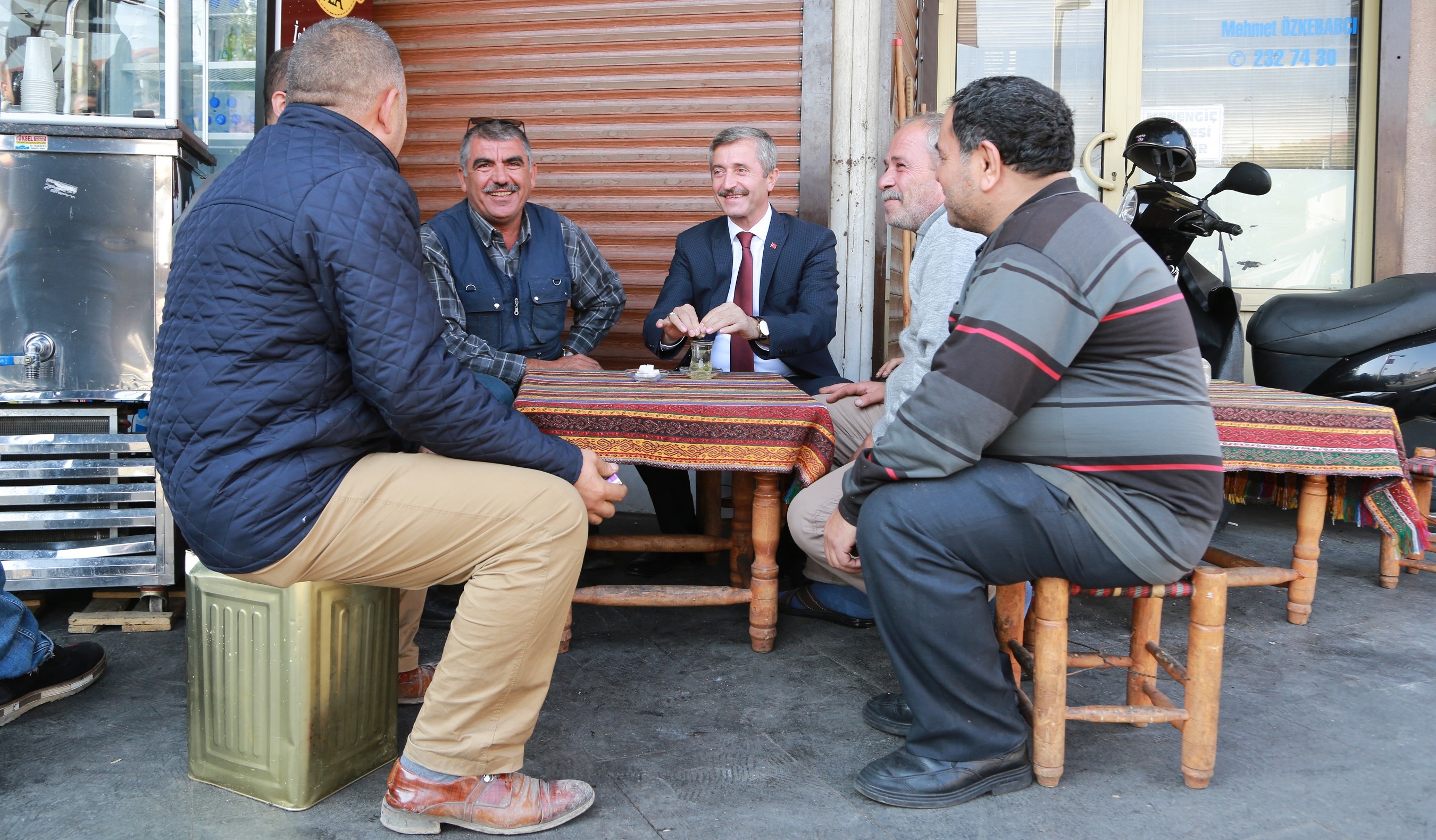 Bakan Tahmazolu Esnafla Bir Araya Geldi