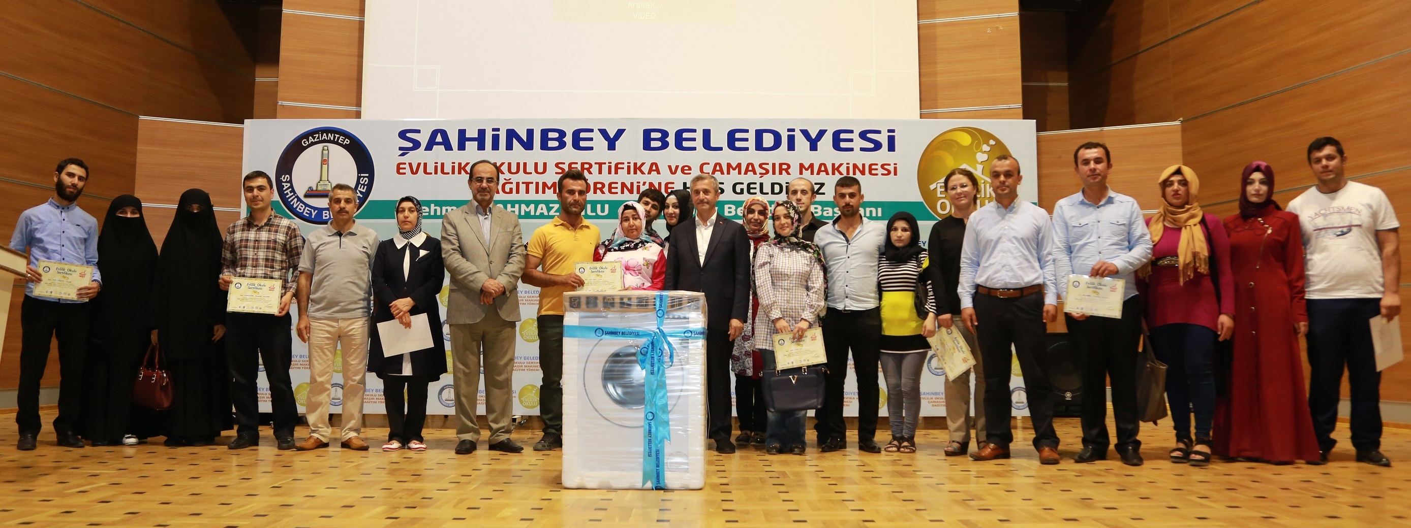 Evlilik Okulundan 173 ift Daha Mezun Oldu