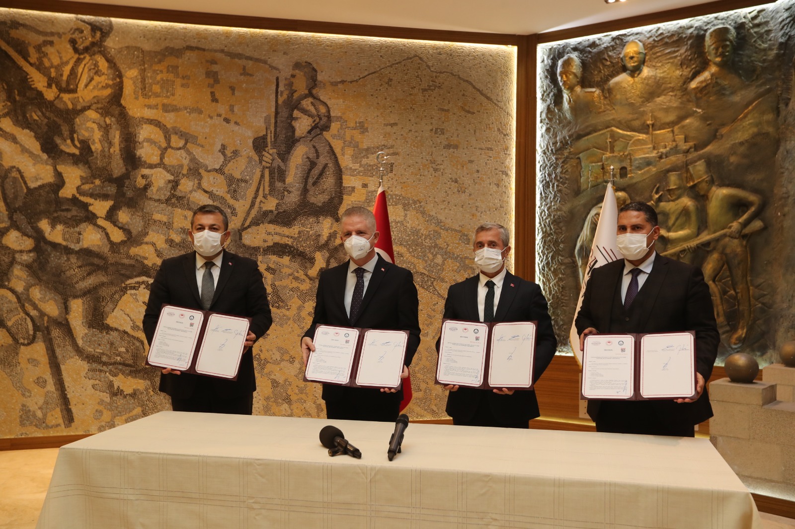 ahinbey Belediyesinden iftilere 10.000.000 TLlik Fide Destei