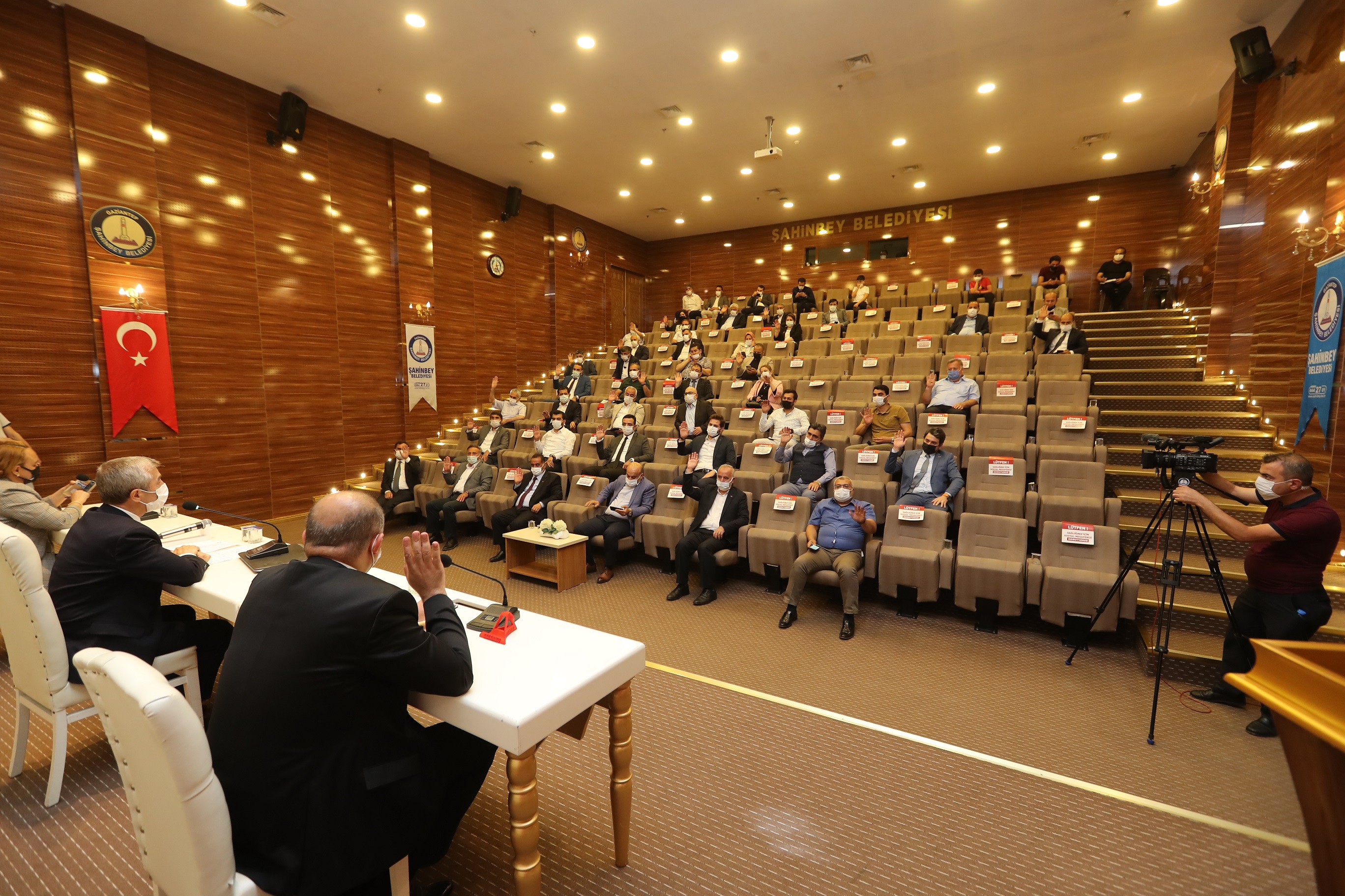 Meclisimizden Gazzeye Tam Donanml 5 Ambulans Destei