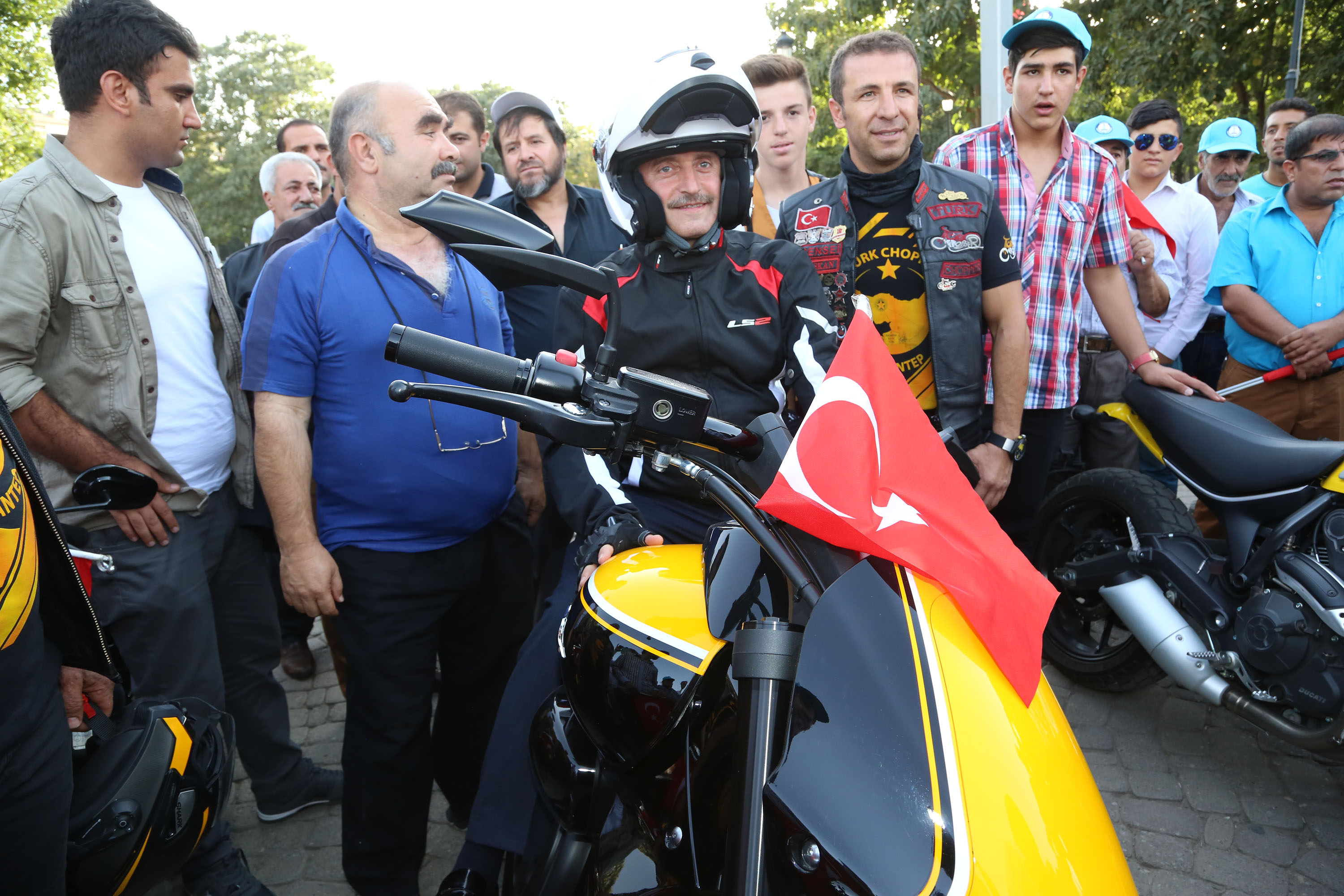 Gazilere Motosikletle ehir Turu