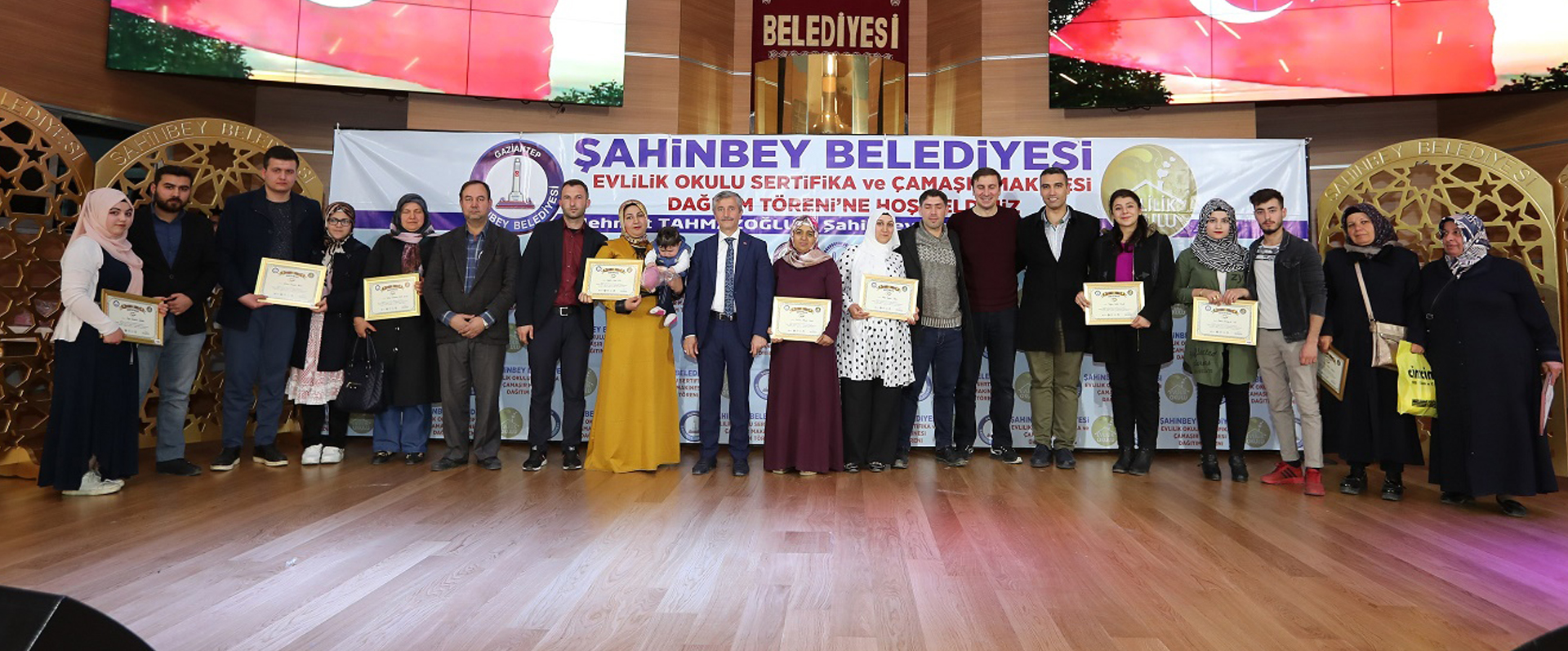171 ift Daha Evlilik Okulundan Mezun Oldu
