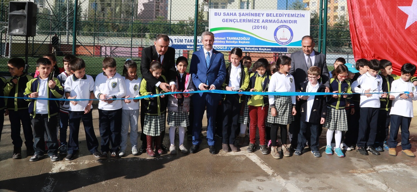 Bakan Tahmazolu, 2 Hal Saha Daha Hediye Etti