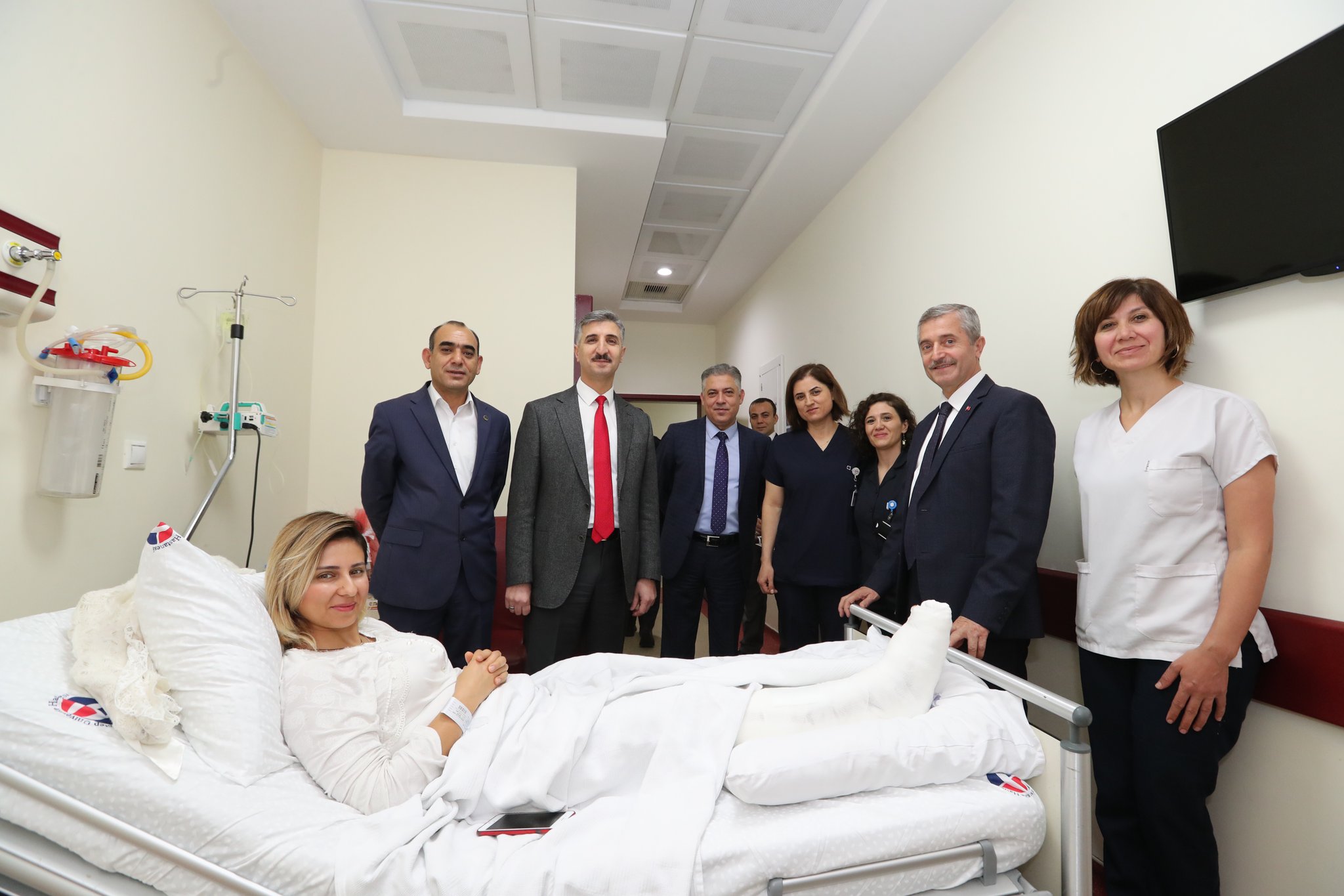 Bakanmzdan Hastalara Moral Ziyareti