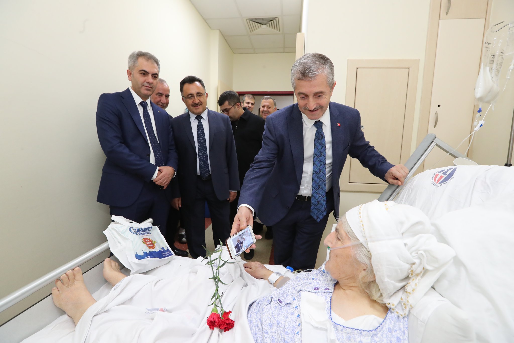 Bakanmz Hastalar Ziyaret Etti