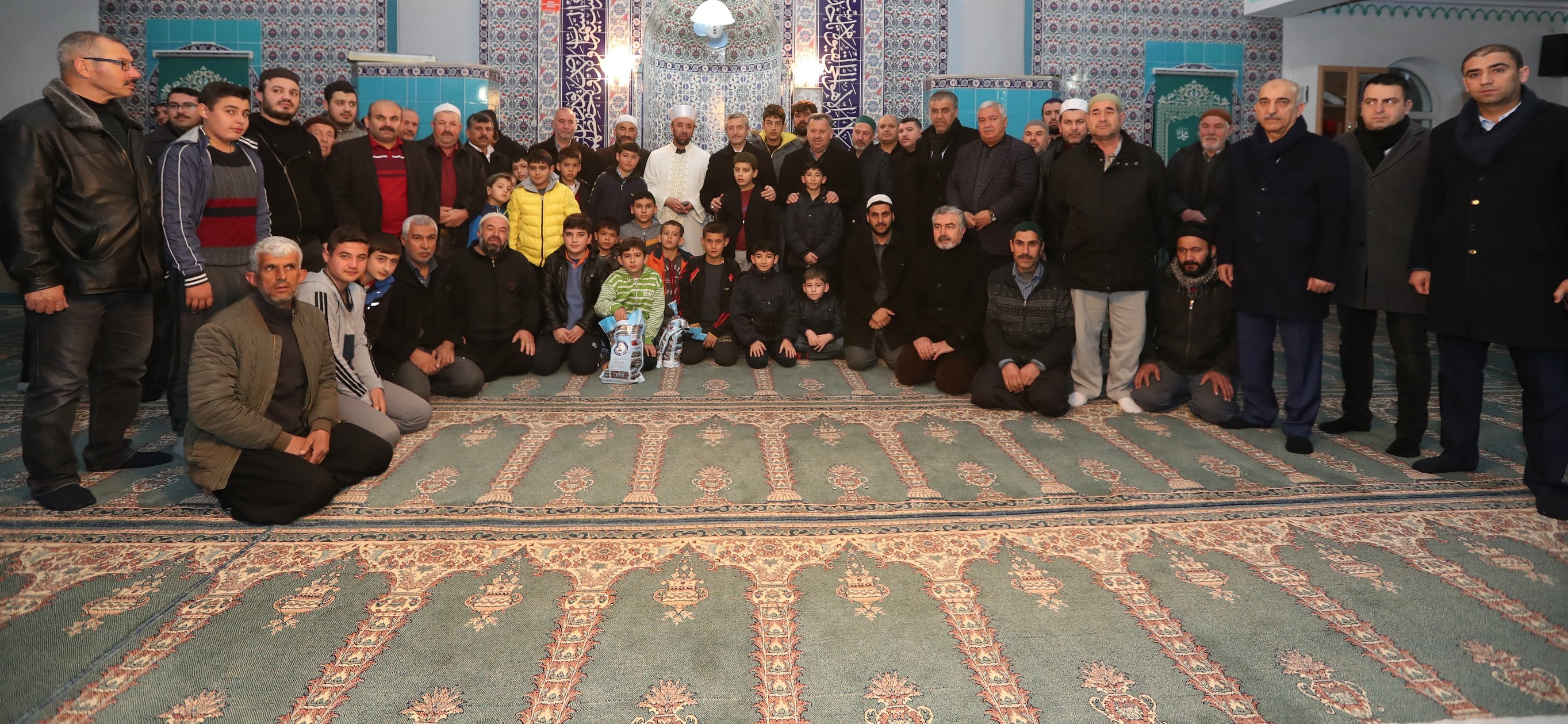 Bakanmz "Haydi ocuklar Camiye Projesini nemsiyoruz"