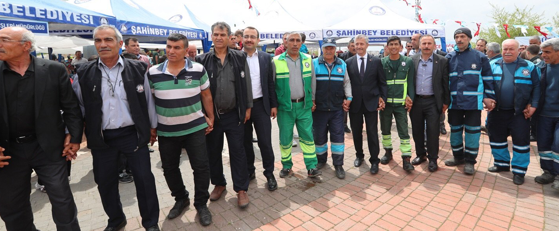 Bakanmz 1 Mays ileri le Birlikte Kutlad