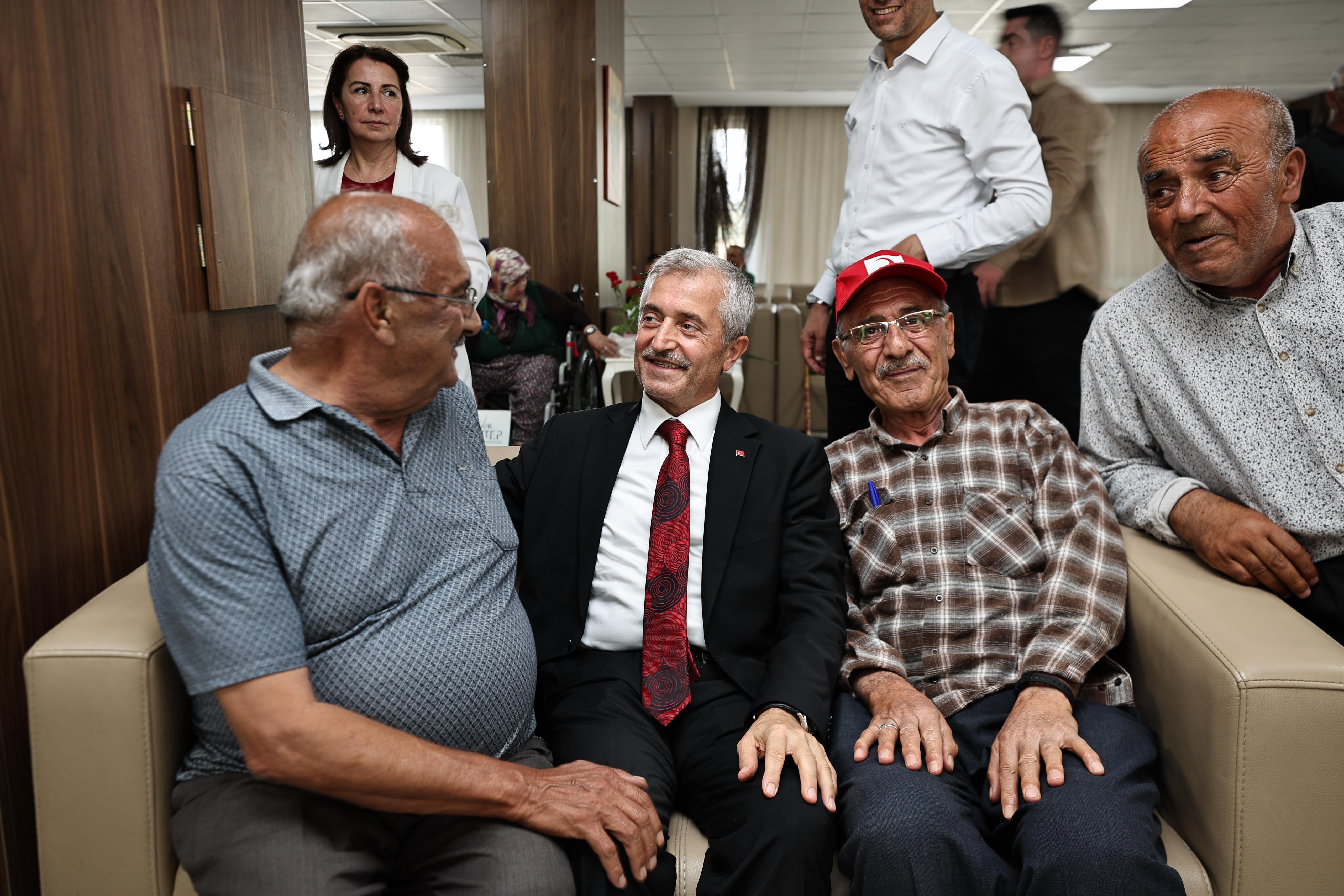 Başkan Tahmazoğlu´ndan Anlamlı Ziyaret