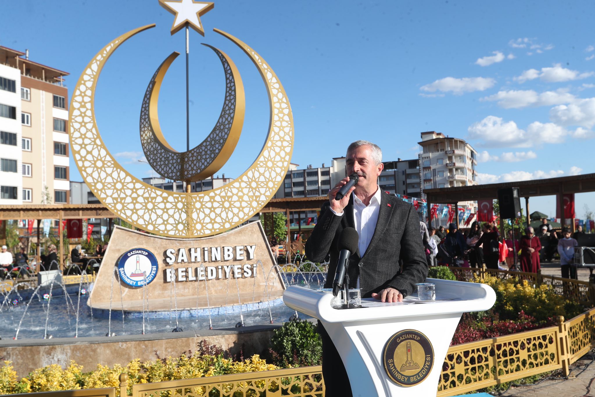 Belediyemiz bn- Sina Parkn Hizmete At