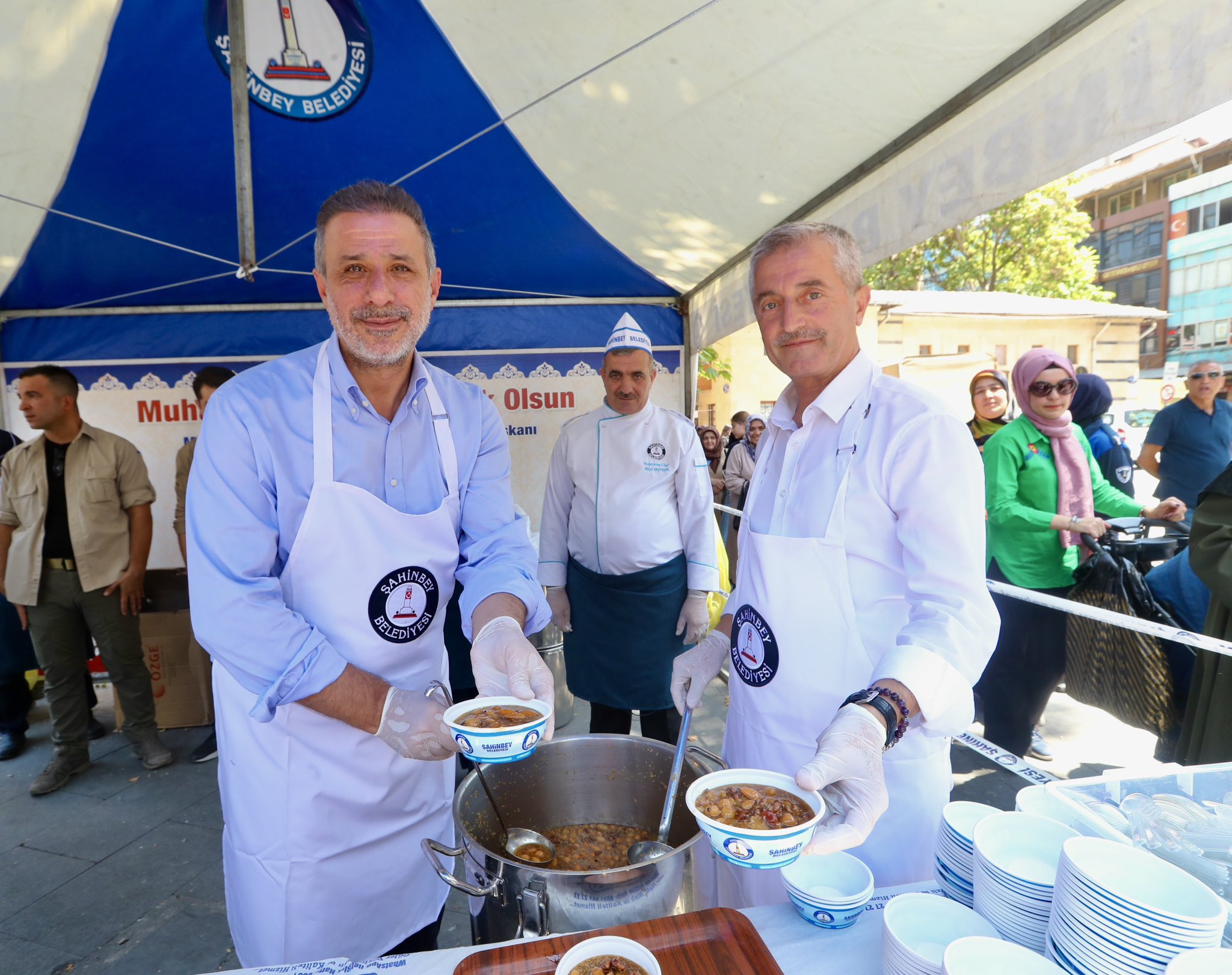 Milletvekili elikaslan Ve Bakanmz Vatandalara Aure kramnda Bulundu
