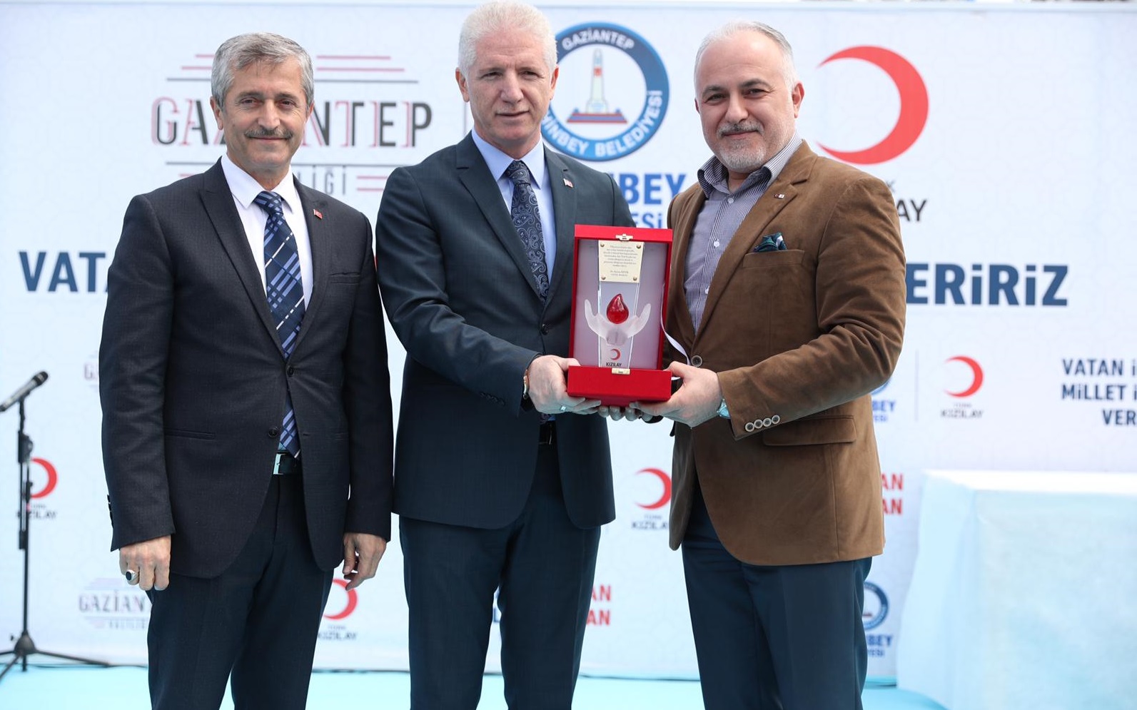 Vatan in Can, Millet in Kan Veririz