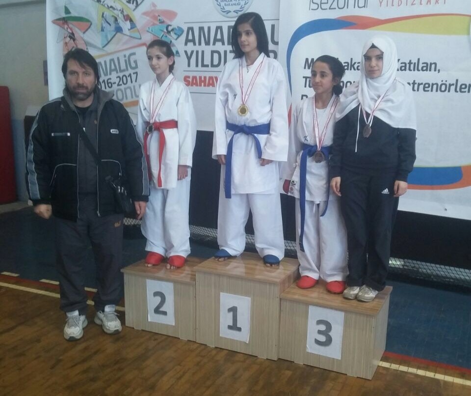 ahinbey Belediyesi Sporcular Turnuvaya Damga Vurdu
