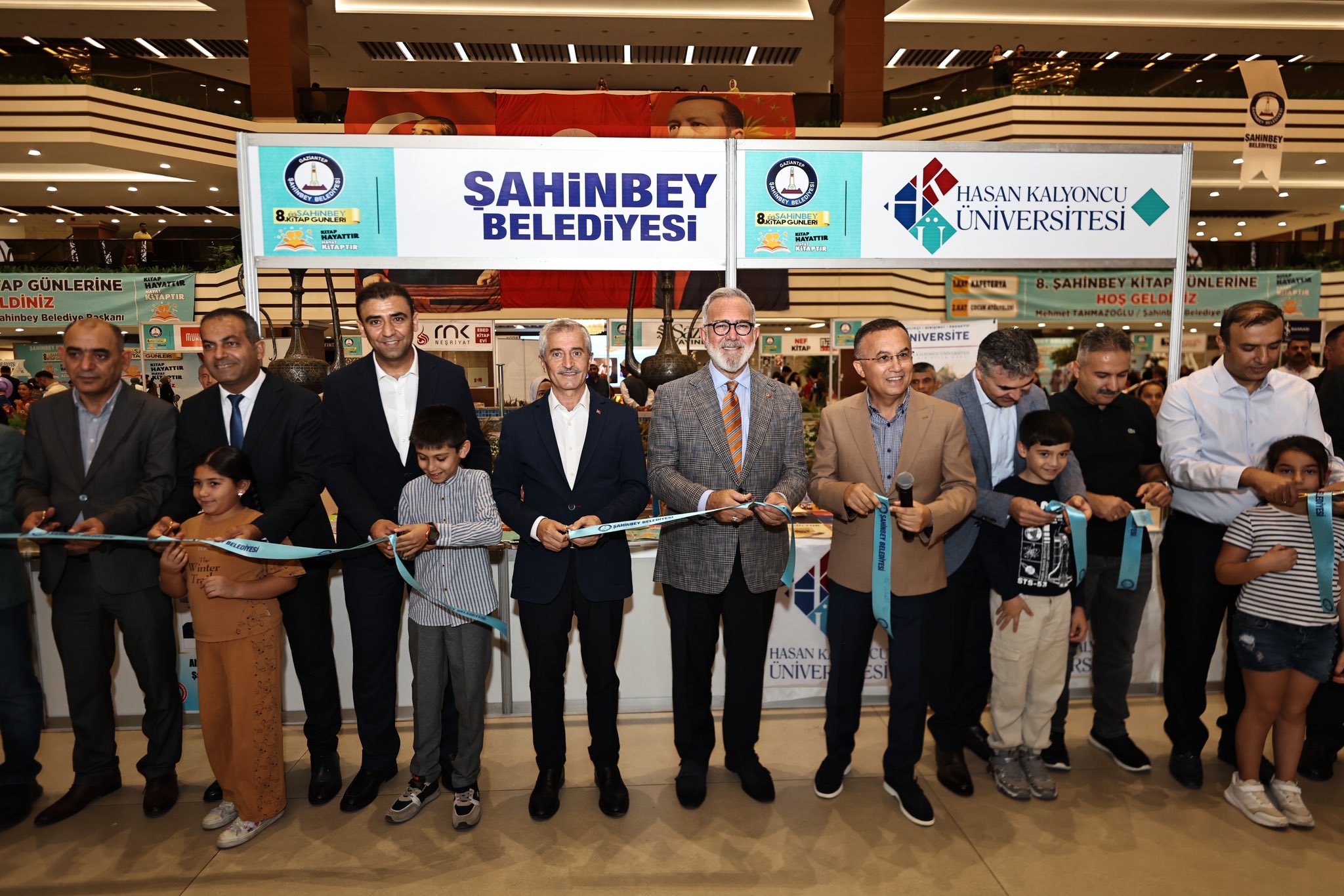 Belediyemizin 8. Kitap Fuar Kaplarn At