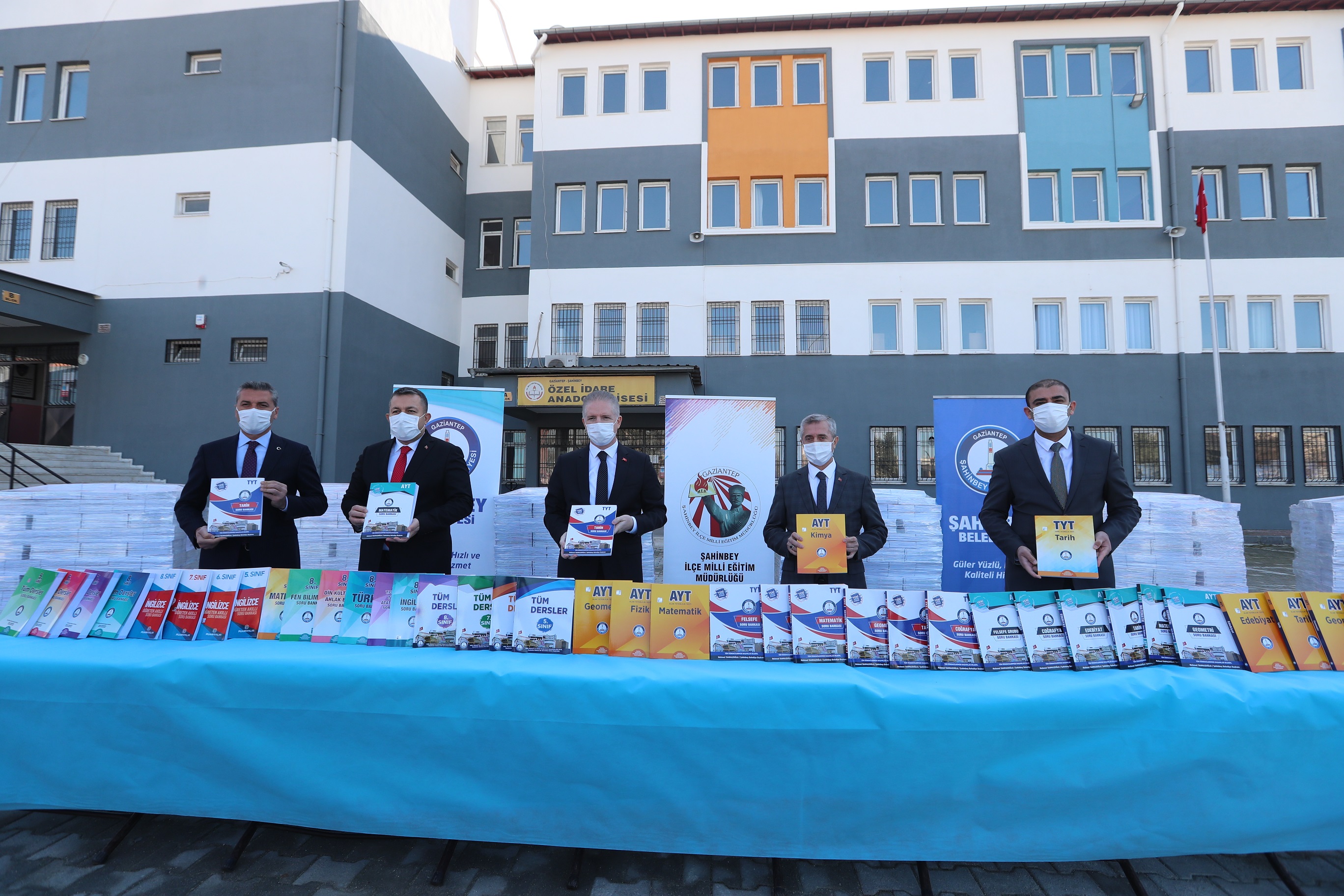 Belediyemiz 231.000 Soru Bankasnn Datmna Balad