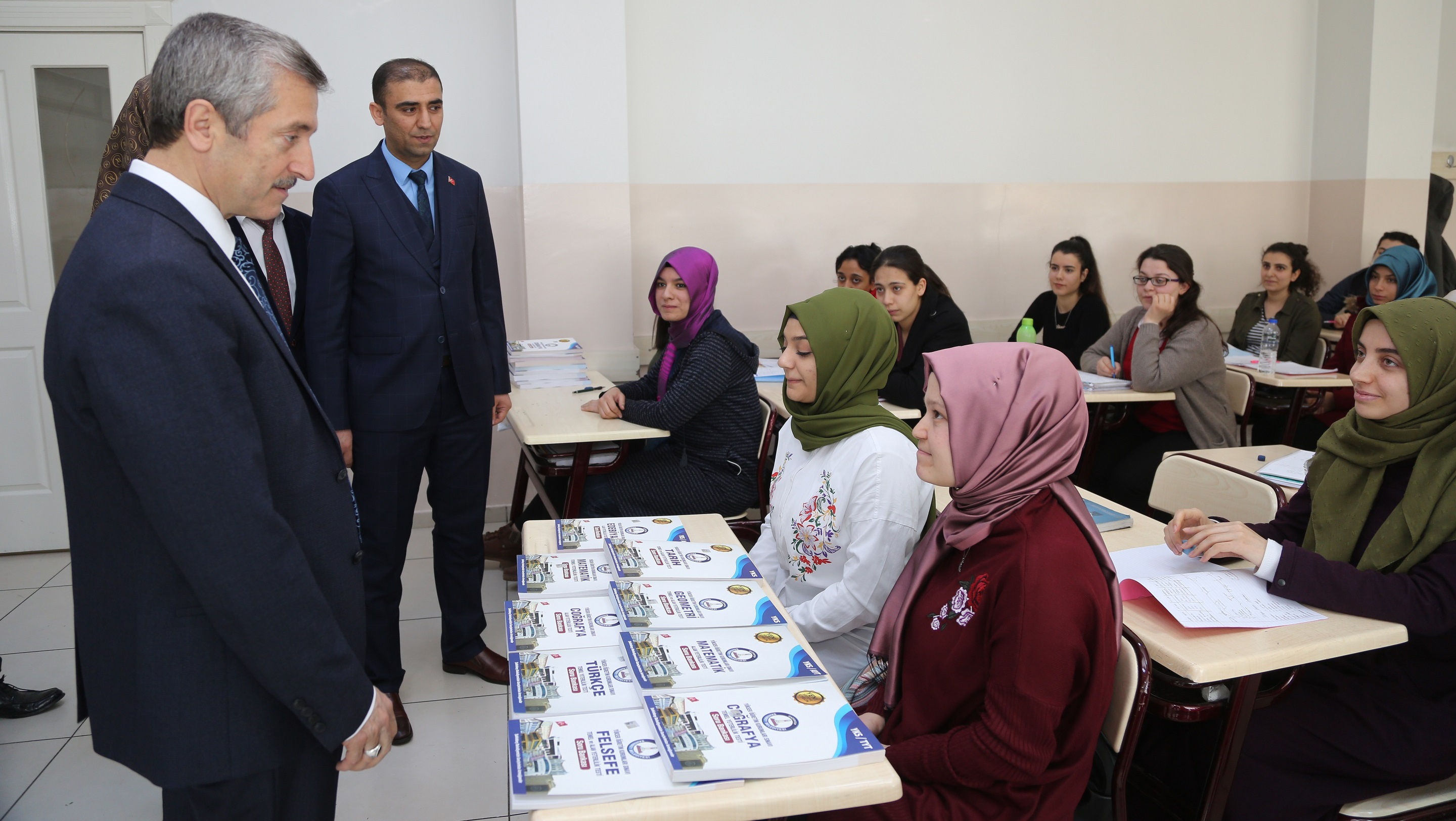 Milyonlarca Kitap Hediye Ettik