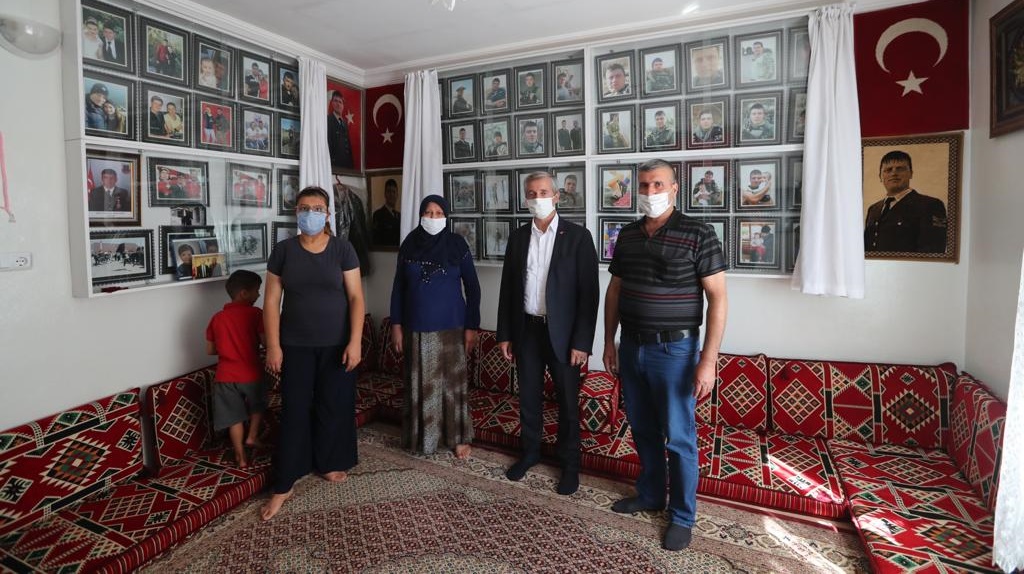 Bakanmz ehitleri ve ehit Ailelerini Unutmad