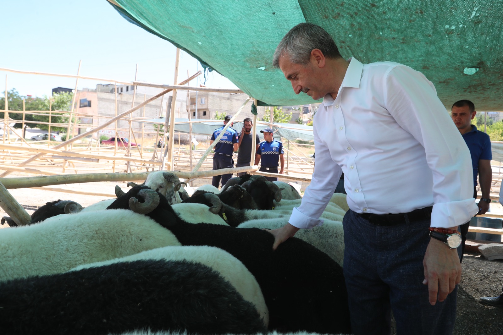 Bakanmzdan Kurban Bayramnda Vatandan Yzn Gldrecek Hamle