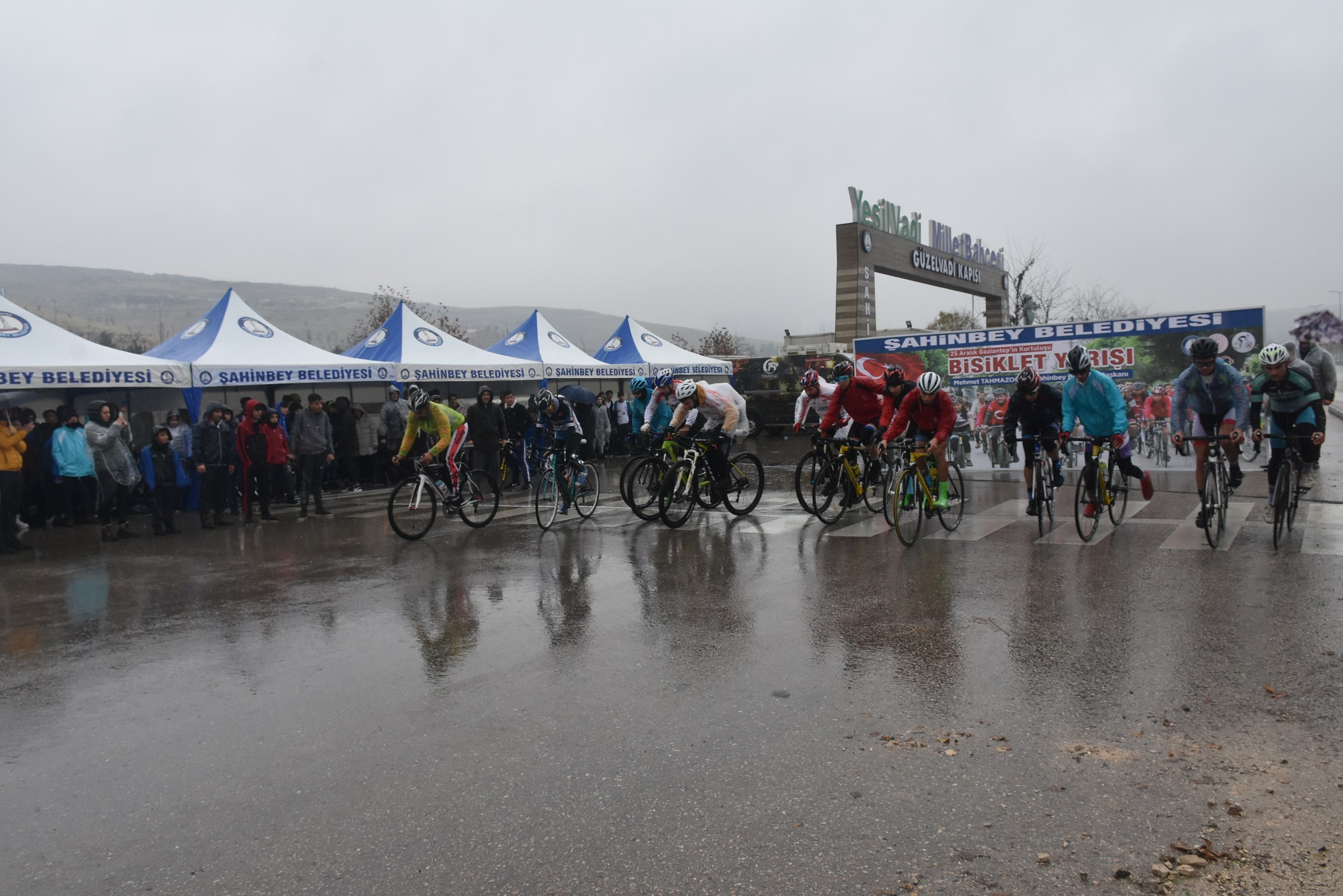 Kurtulu Kupas in Pedal evirdiler