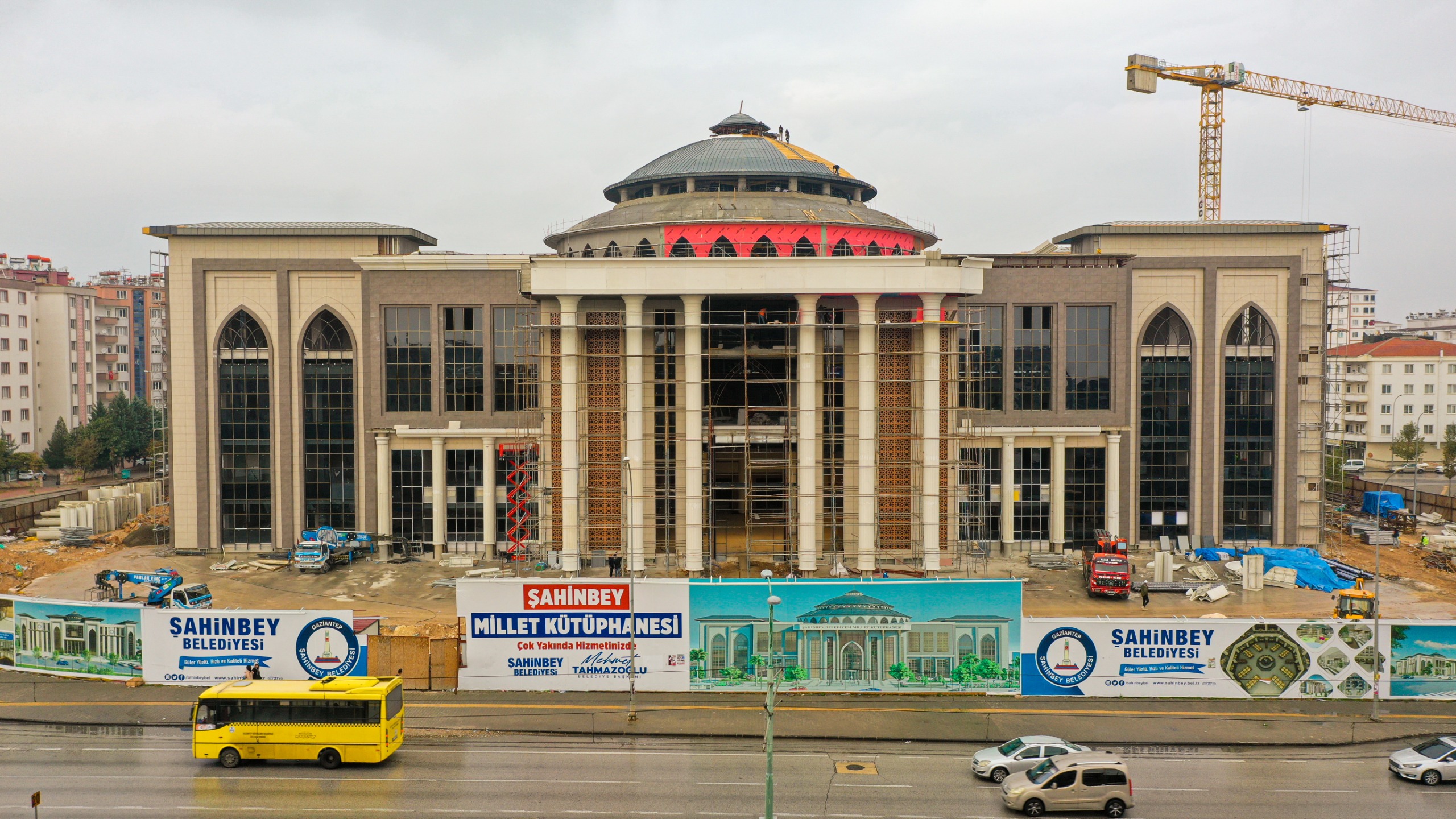 ahinbey Millet Ktphanesinde almalar Tm Hzyla Sryor
