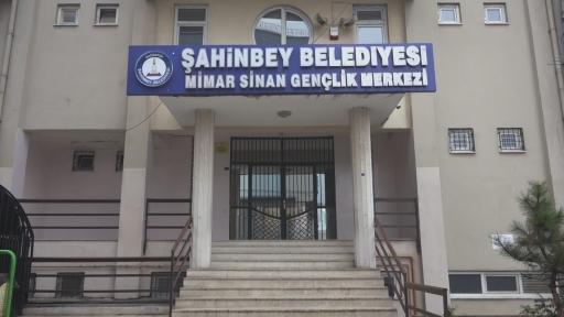 Gelin Adaylar Belediyemiz Mimar Sinan Sosyal Tesisinde Salarn Yaptryor 