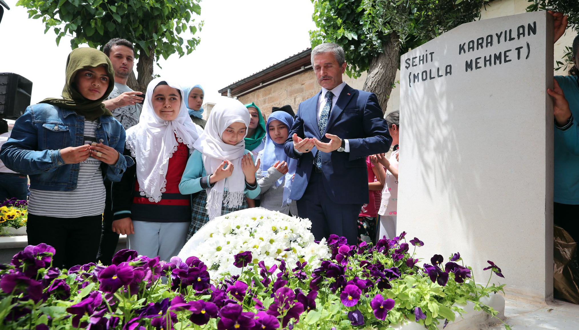 ehit Karaylan Mezar Banda Anld