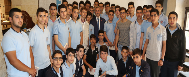 Bakan Tahmazolu, slam Bilim Tarih Mzesini Tantt
