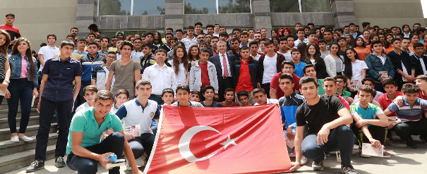 Bakan Tahmazolu, "Bu Vatan Kolay Kazanlmad"