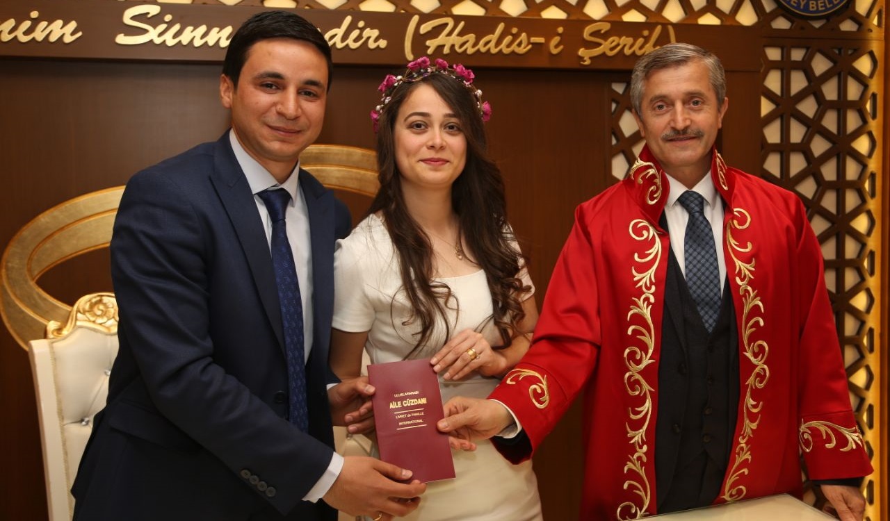 Tahmazolu, Polis Gnnde Polis Memurunun Nikhn Kyd