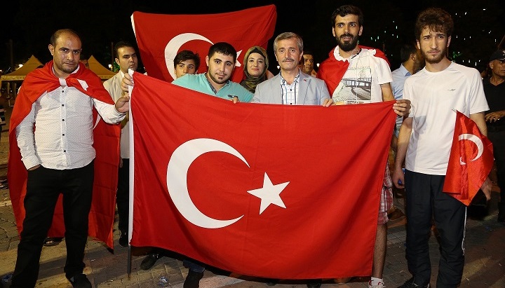Demokrasi Nbetimiz Devam Ediyor