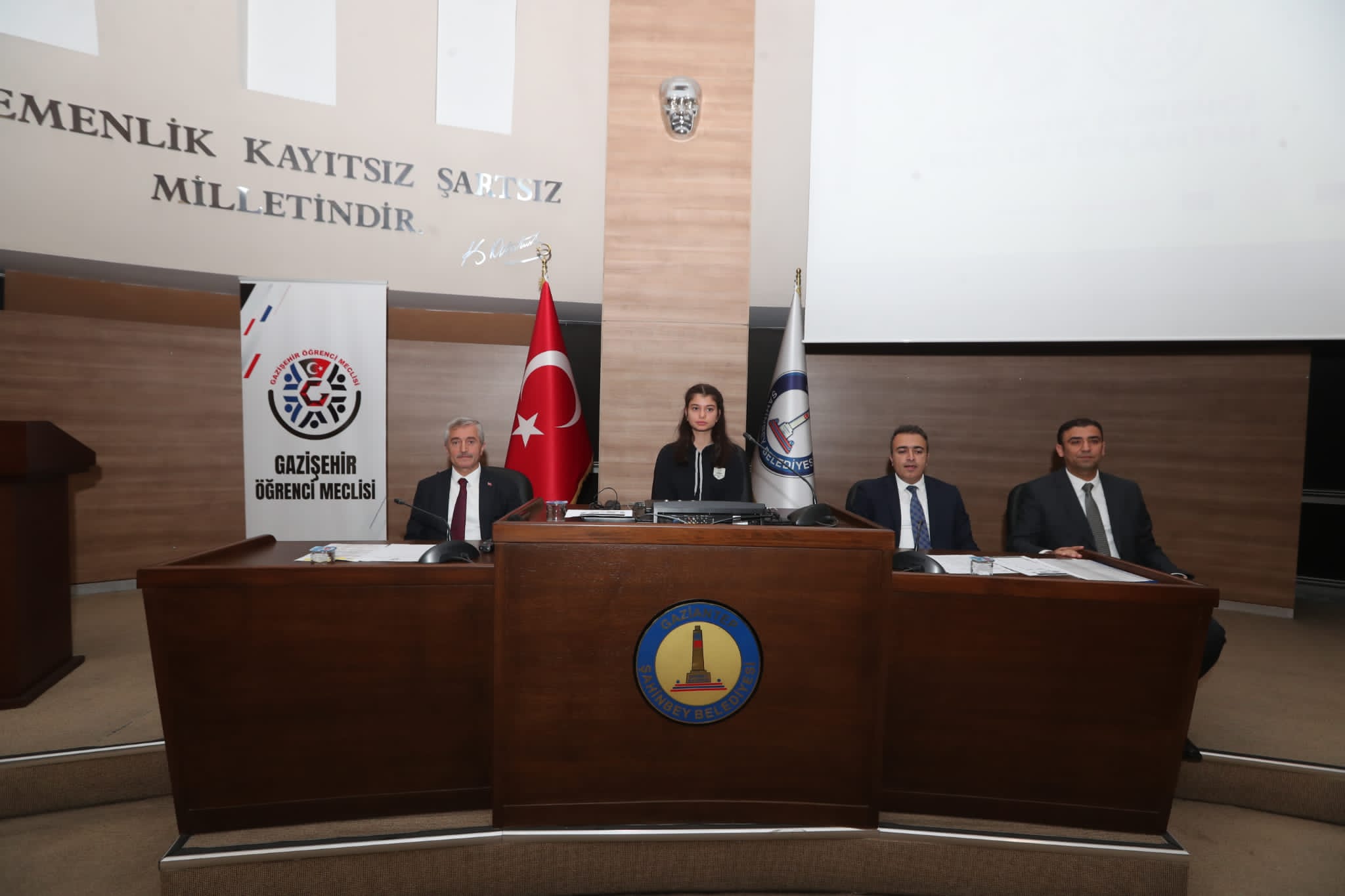 renci Meclisi ahinbeyde Topland