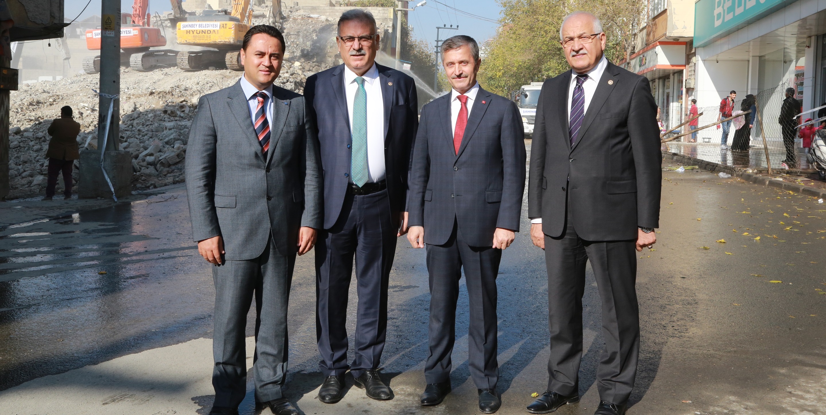 Yol Geni�letme �al��mas� Devam Ediyor