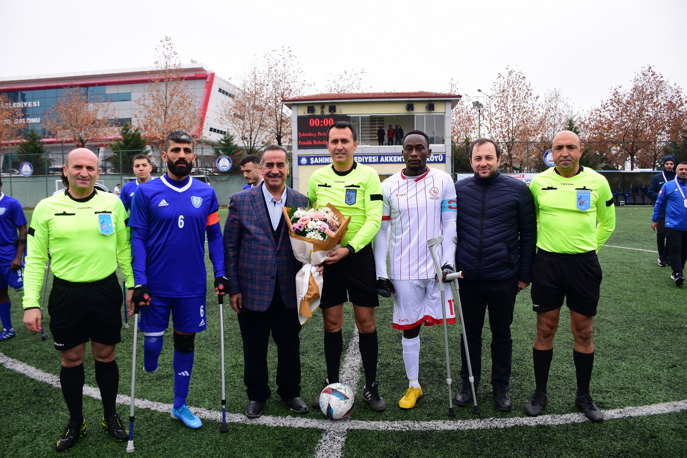 ahinbeyde Dostluk Kazand 8-2