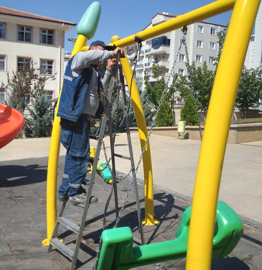  ahinbeyde Parklara Modern Dokunu