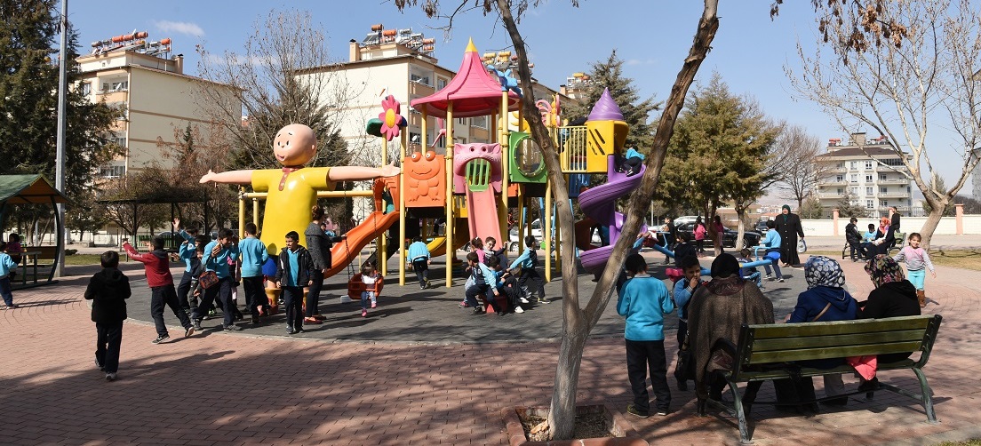 ahinbey Belediyesi Parklar Gzelletiriyor