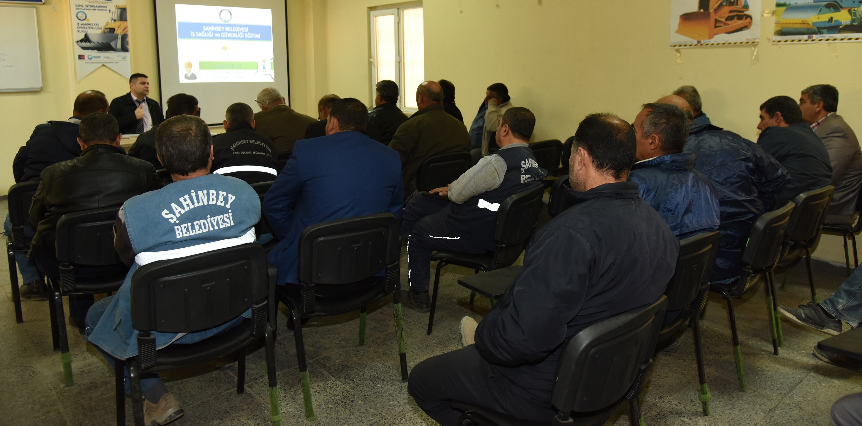 �ahinbey�den �al��anlar�na �� Sa�l��� Ve  G�venli�i E�itimi