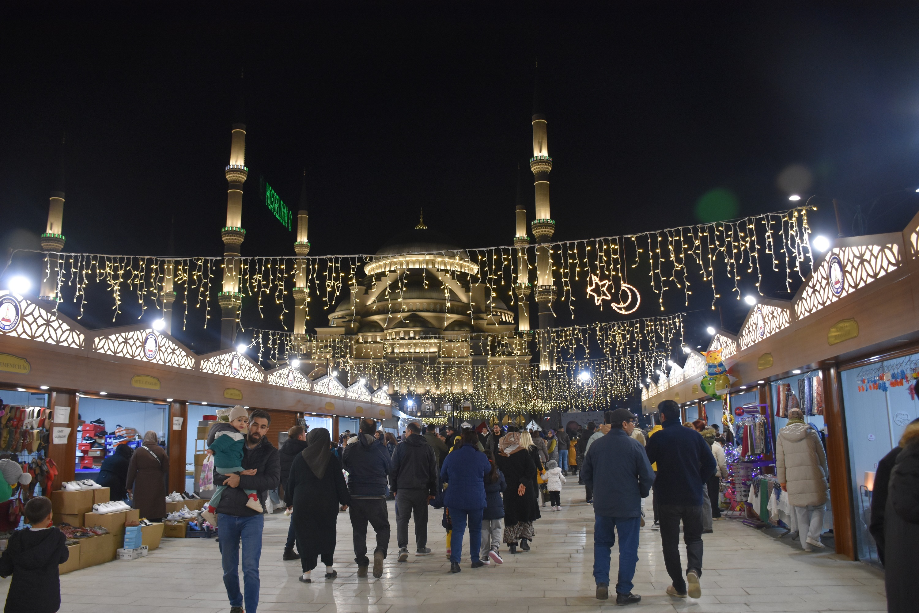 ahinbeyde Ramazan Bir Baka