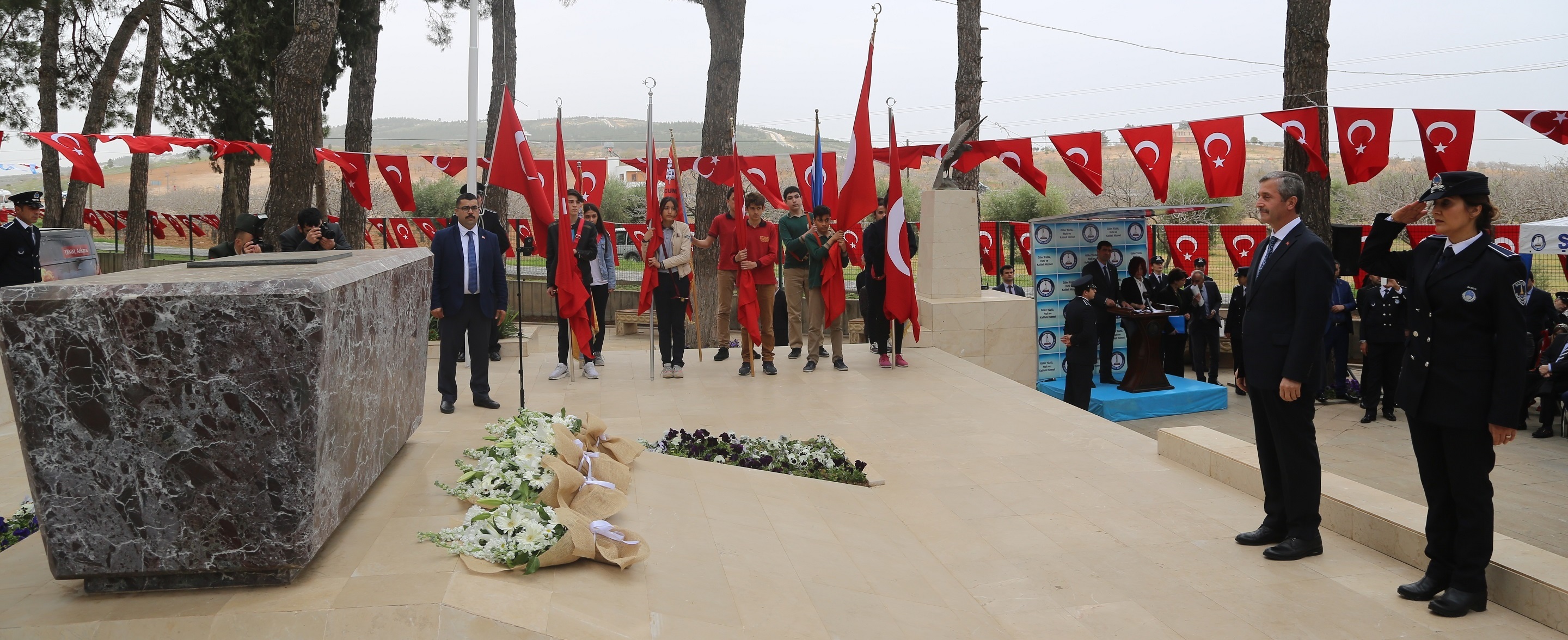 Kahraman �ahinbey �ehit Edili�inin 98. Y�l�nda An�ld�