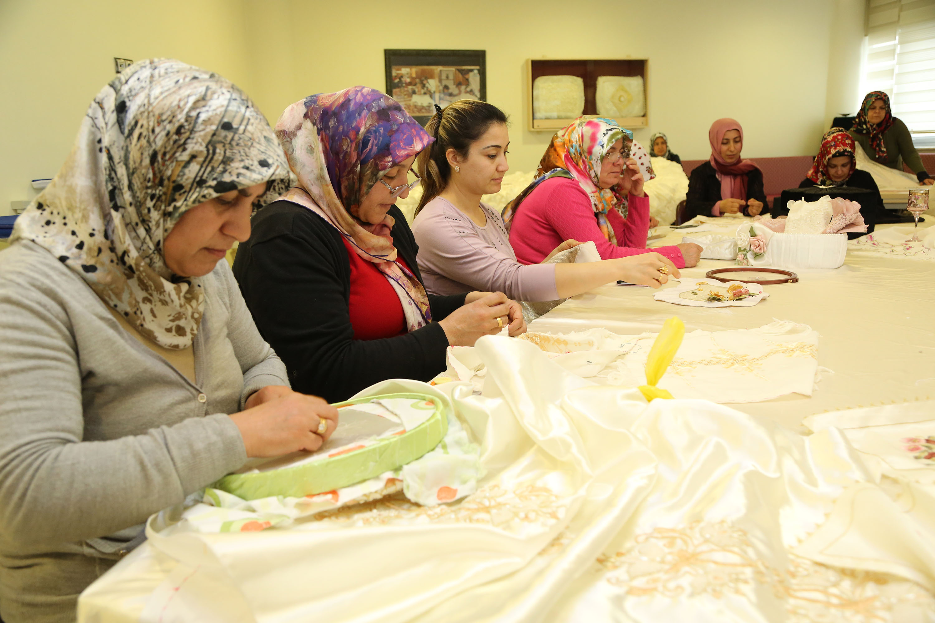 ahinbeyin Sosyal Tesisleri Ailelere Hizmet Veriyor