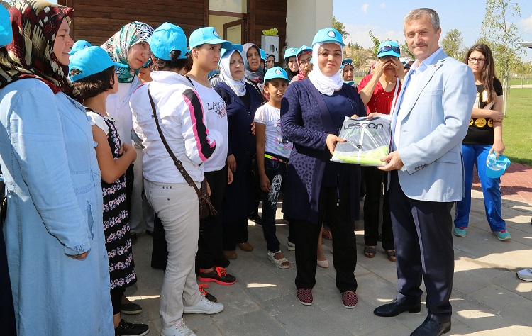 ahinbeyli Hanmlar Sabah Sporunda Buluuyor